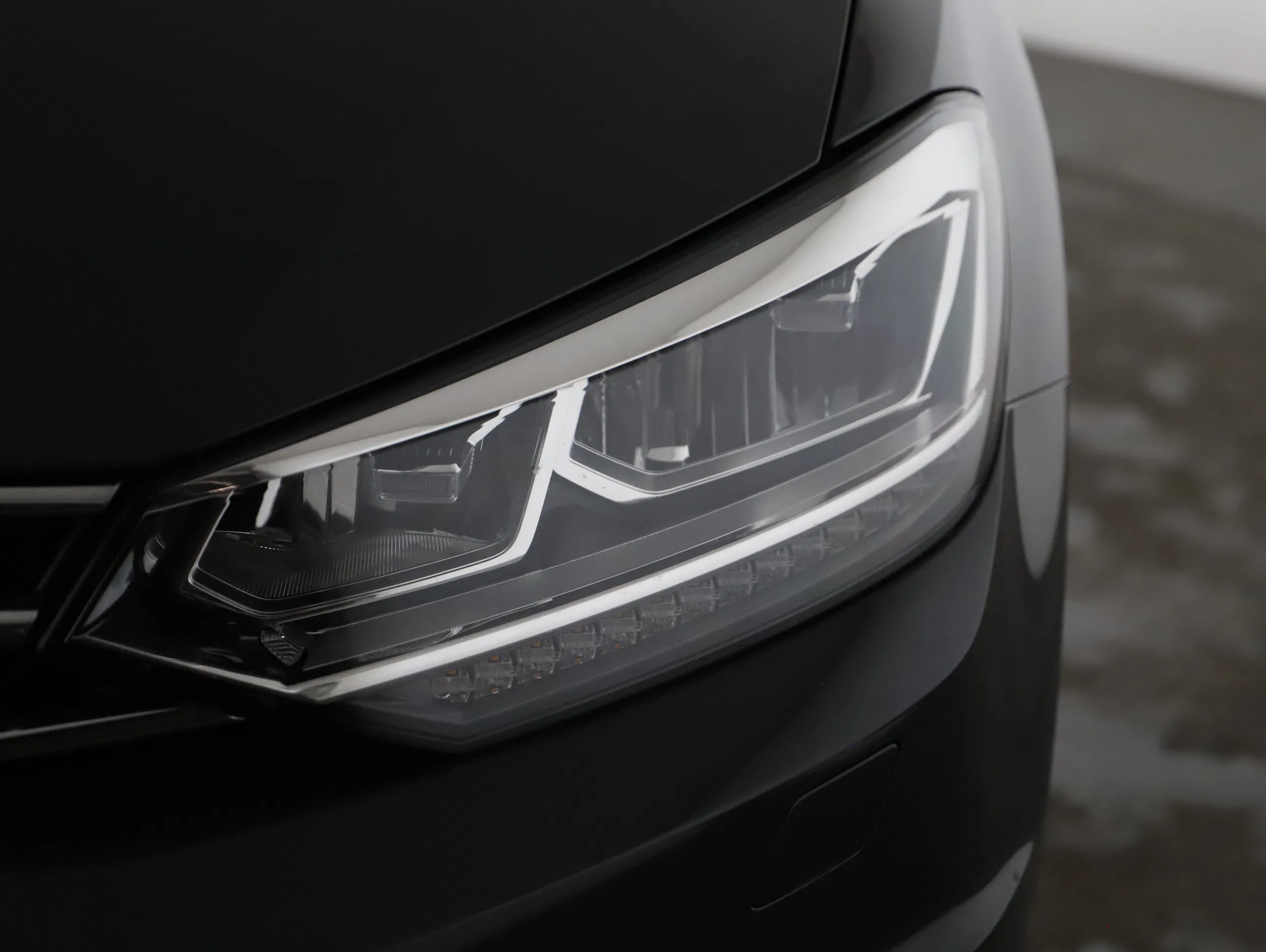 VW Touran 2.0 TDI BMT Comfortline | Bild 3 von 23