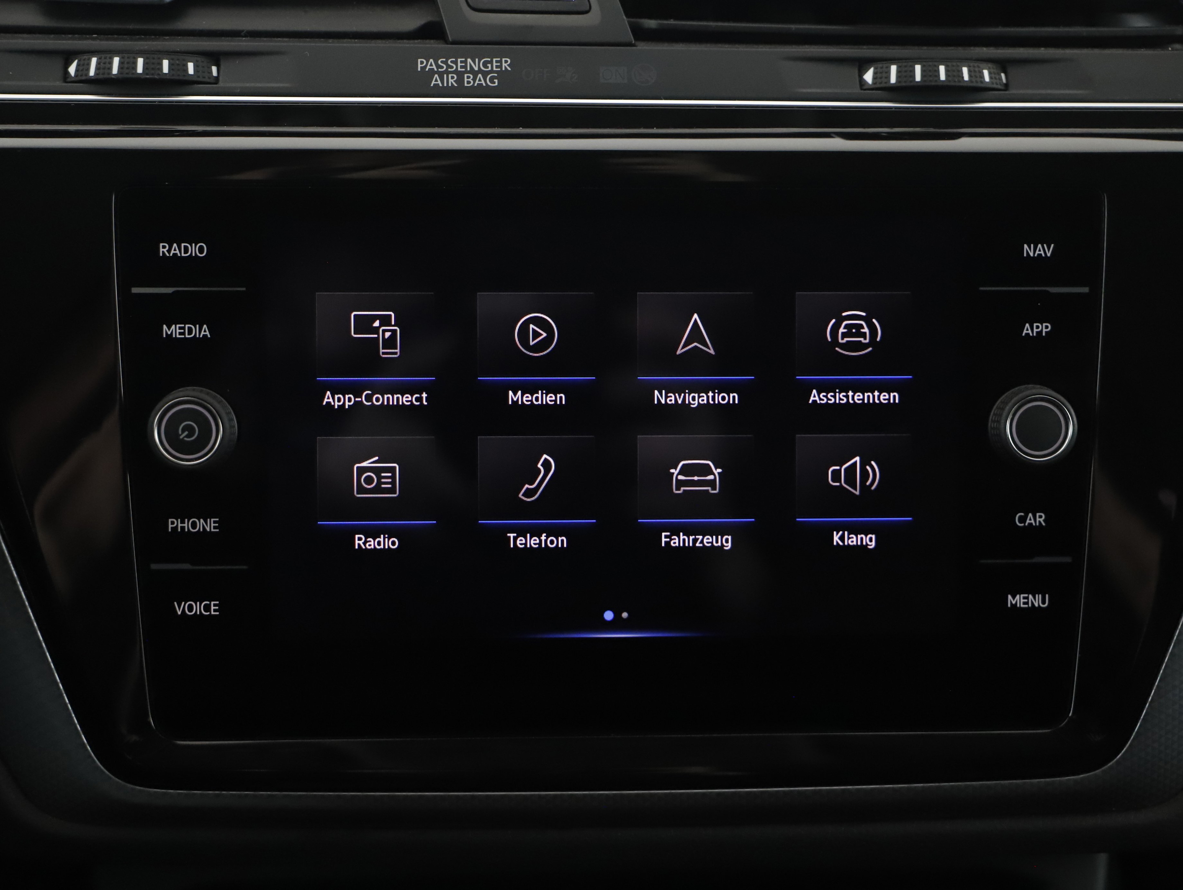 VW Touran 2.0 TDI BMT Comfortline | Bild 16 von 23