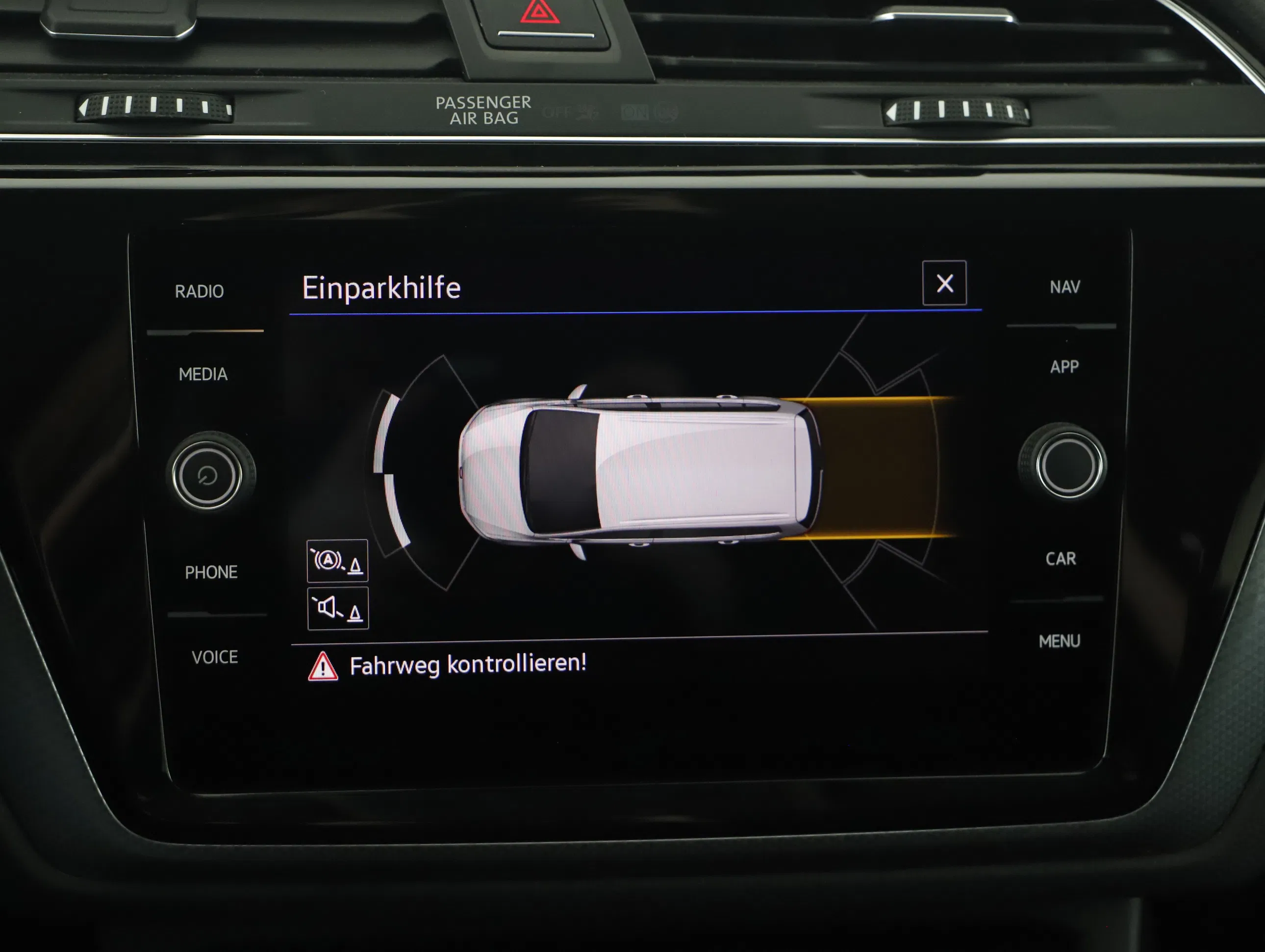 VW Touran 2.0 TDI BMT Comfortline | Bild 17 von 23