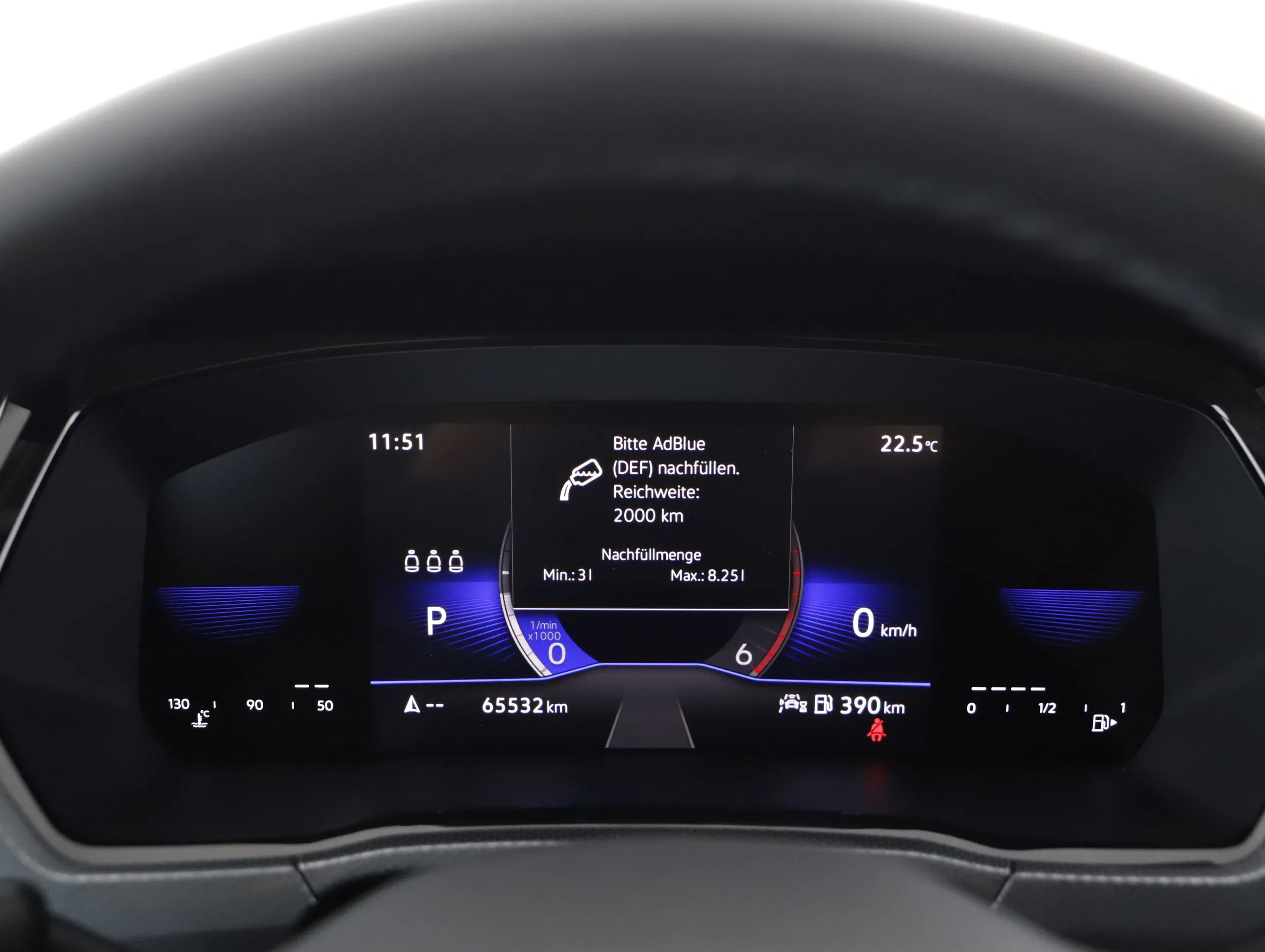 VW Touran 2.0 TDI BMT Comfortline | Bild 13 von 23