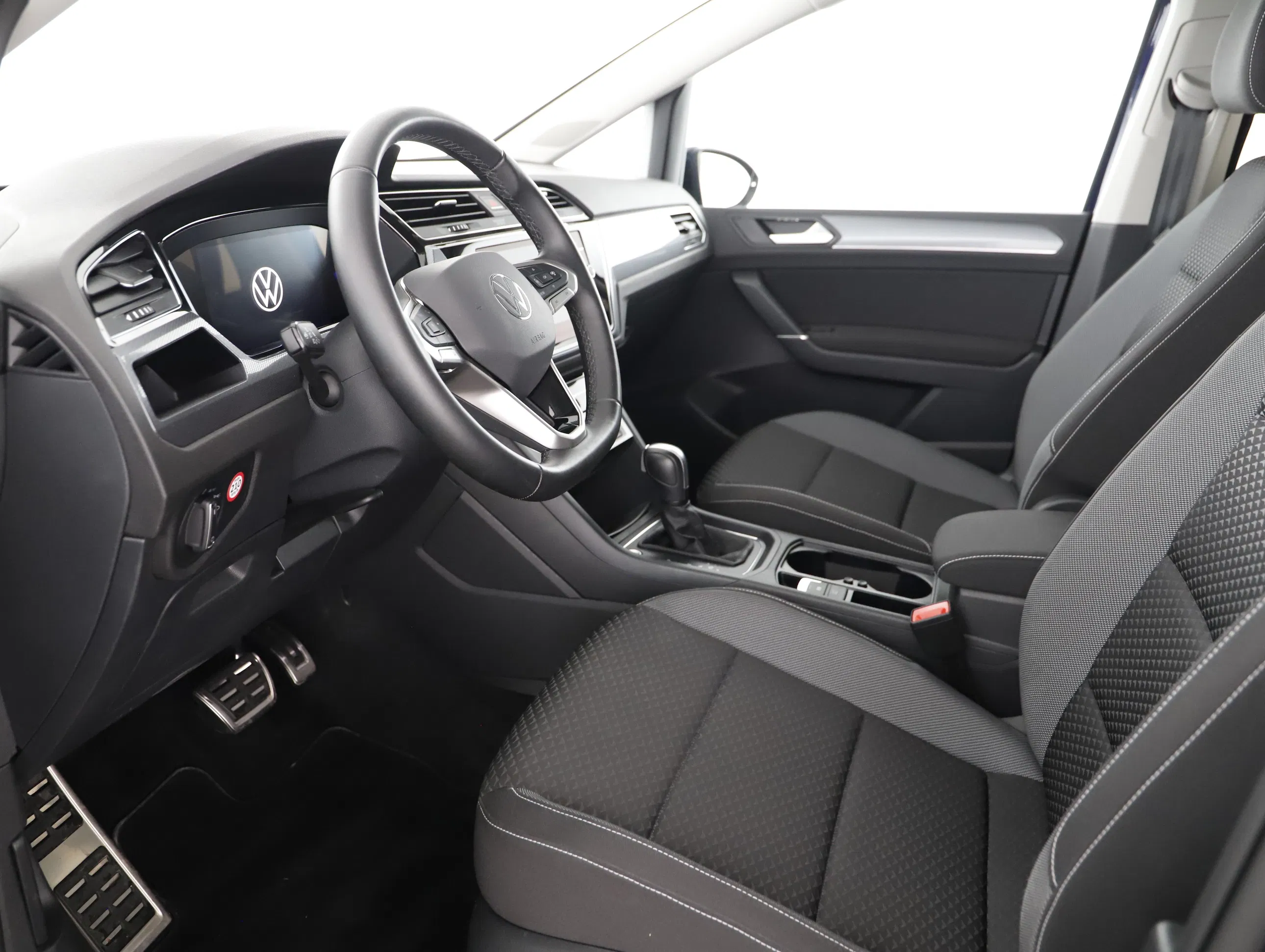VW Touran 2.0 TDI BMT Comfortline | Bild 5 von 23