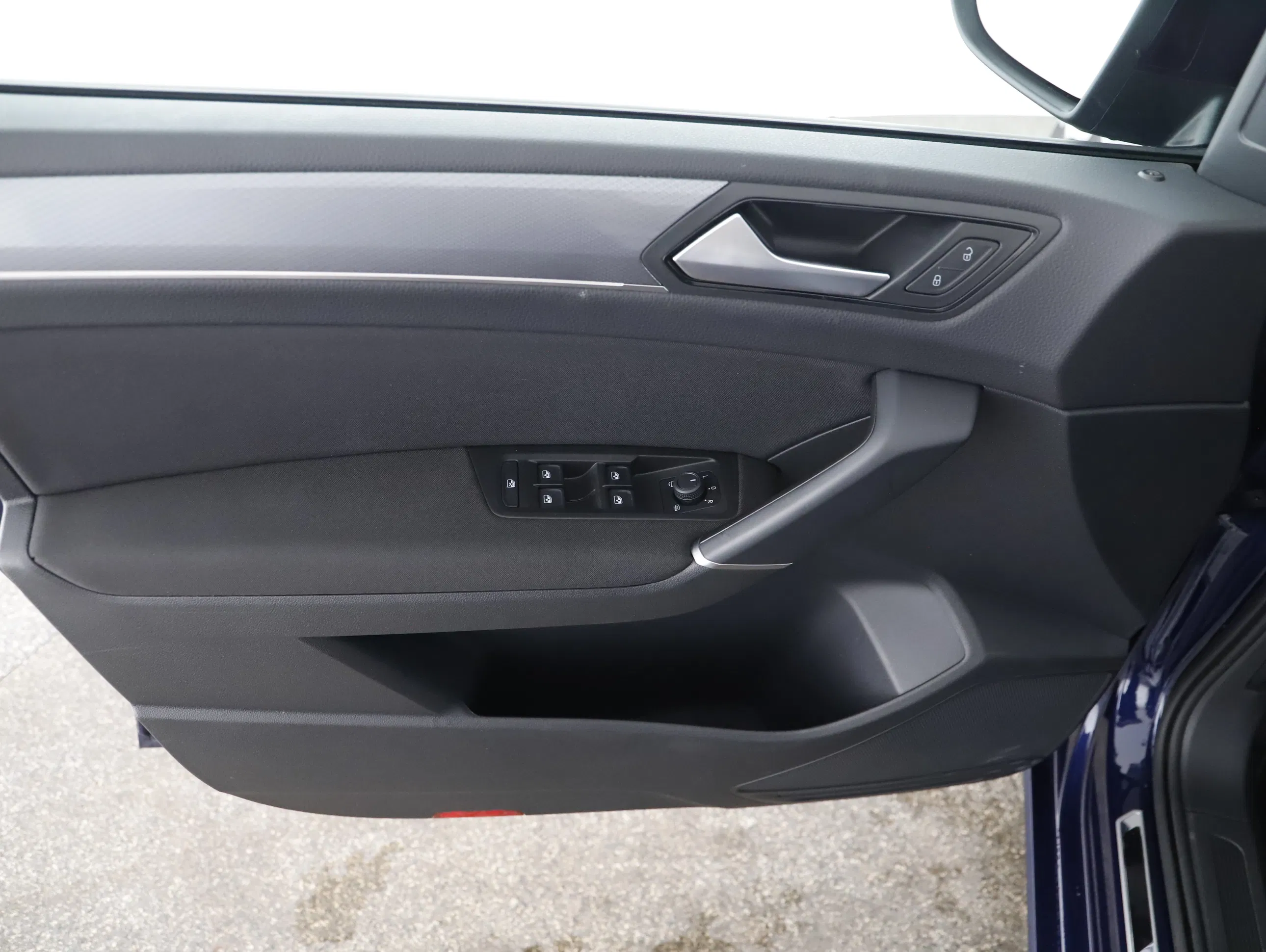 VW Touran 2.0 TDI BMT Comfortline | Bild 8 von 23