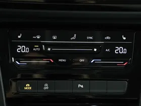 VW Touran Highline TDI SCR DSG 7-Sitzer | Thumbnail 13 von 31