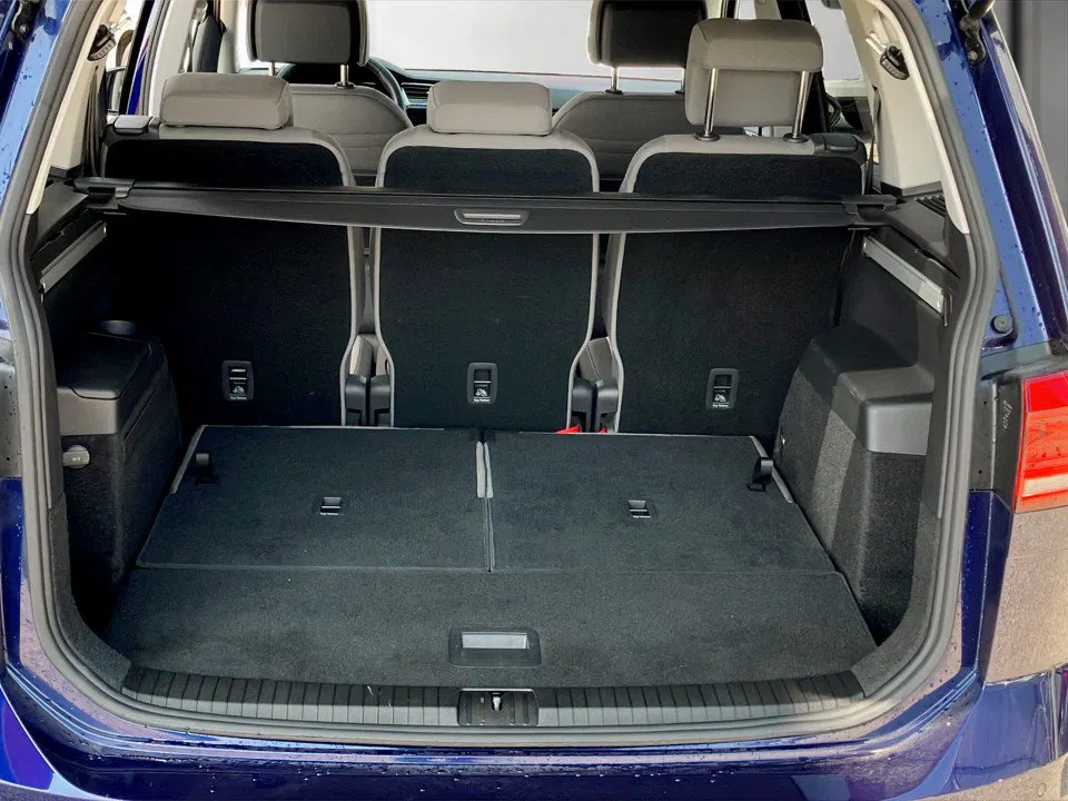 VW Touran Highline TDI SCR DSG 7-Sitzer | Bild 14 von 25