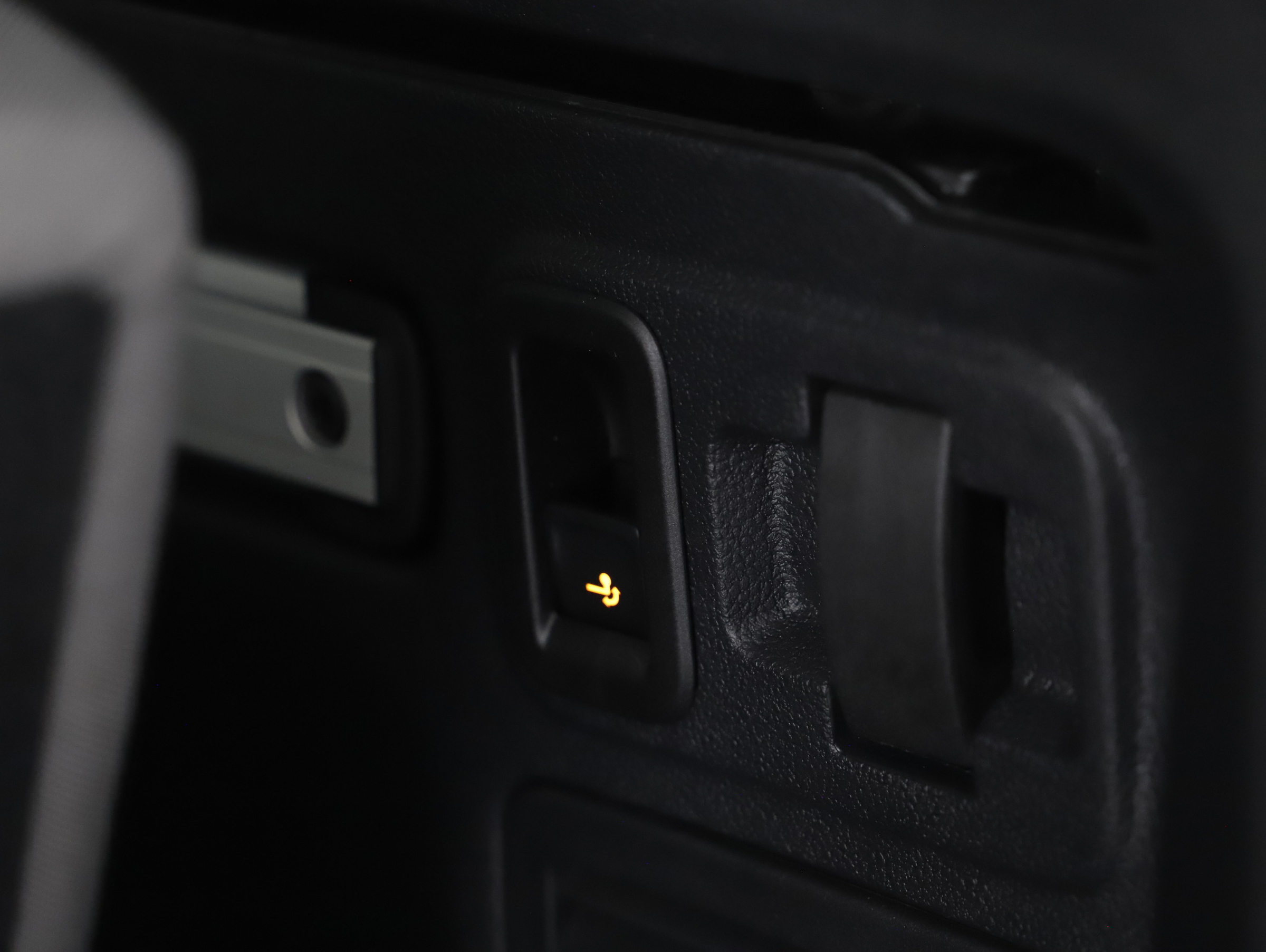 VW Touran Highline TDI SCR DSG 7-Sitzer | Bild 16 von 31