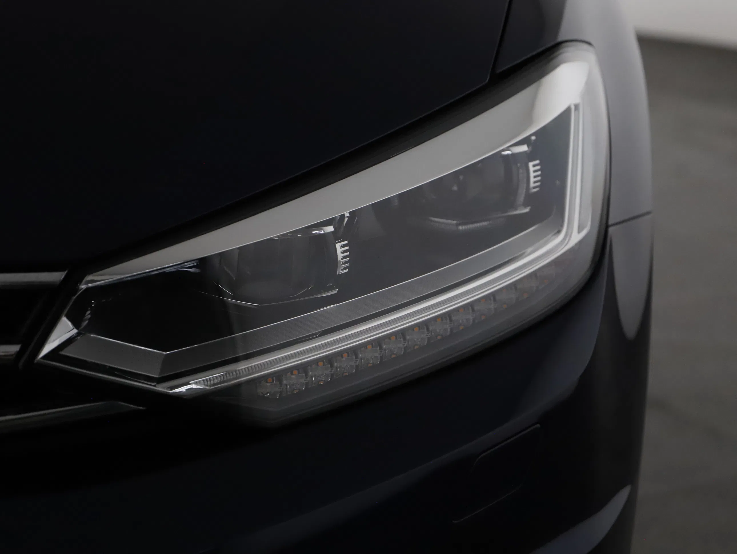 VW Touran Highline TDI SCR DSG 7-Sitzer | Bild 24 von 31