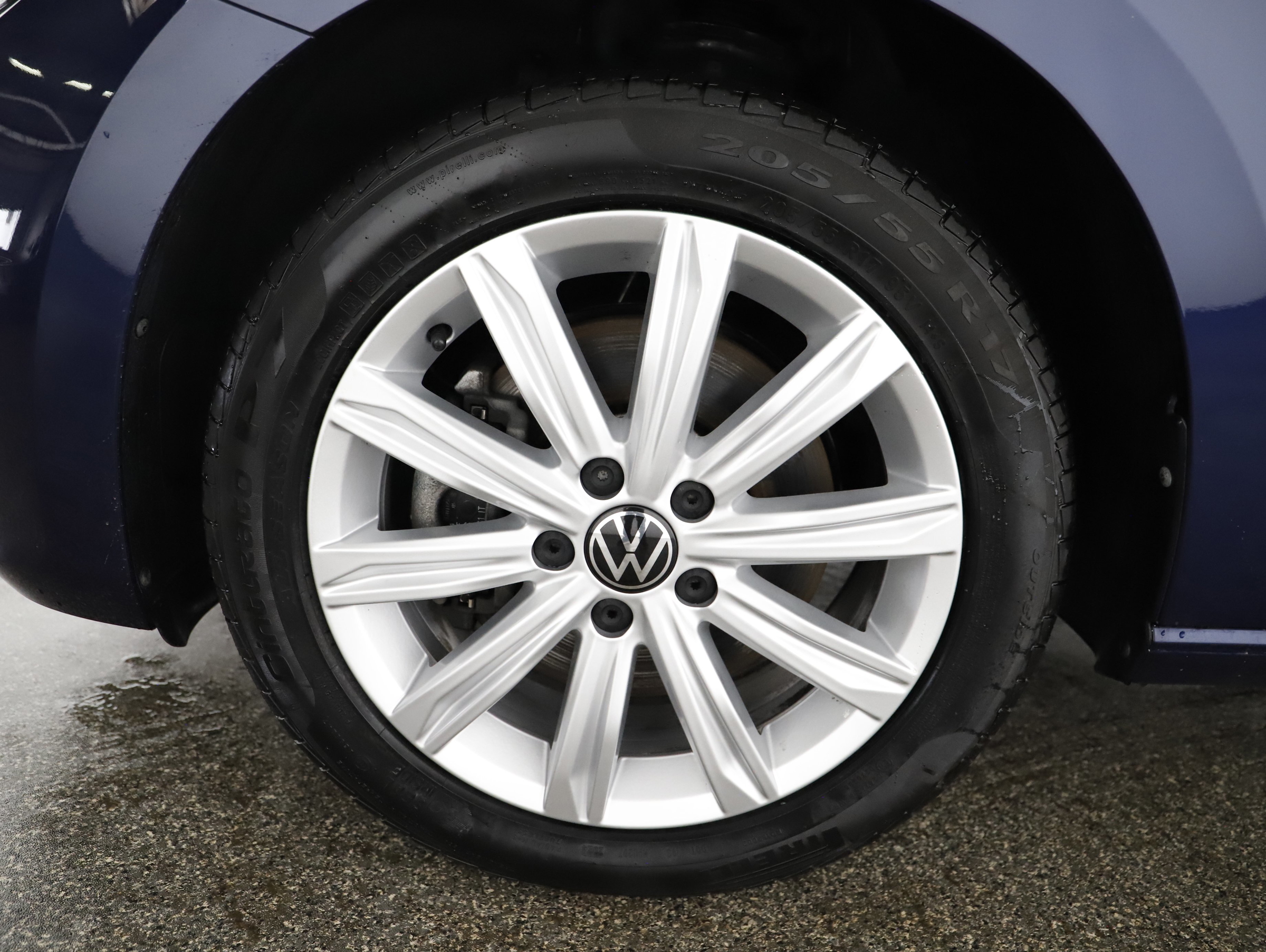 VW Touran Highline TDI SCR DSG 7-Sitzer | Bild 25 von 31