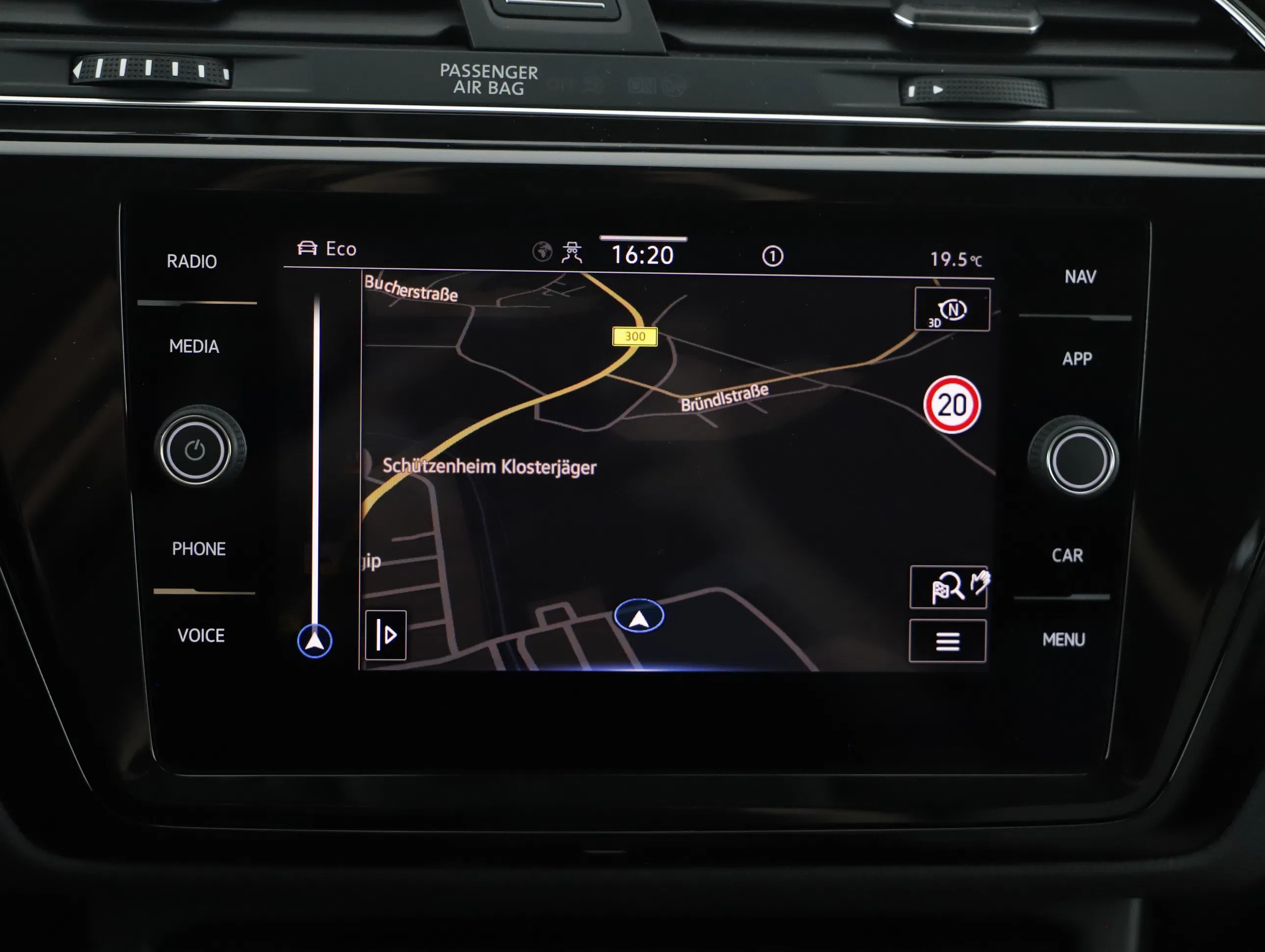 VW Touran Highline TDI SCR DSG 7-Sitzer | Bild 10 von 31