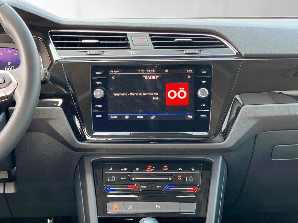VW Touran Highline TDI SCR DSG 7-Sitzer | Bild 10 von 25