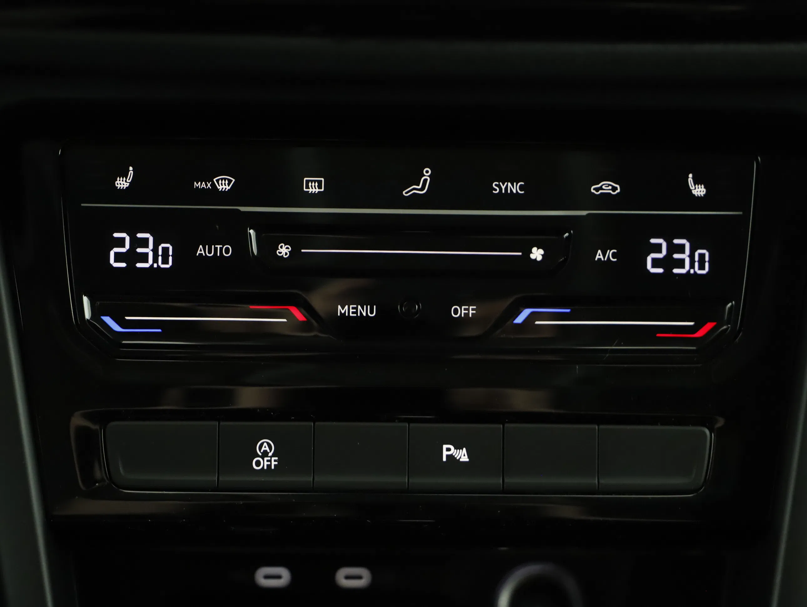 VW Touran 2.0 TDI BMT Highline | Bild 16 von 20