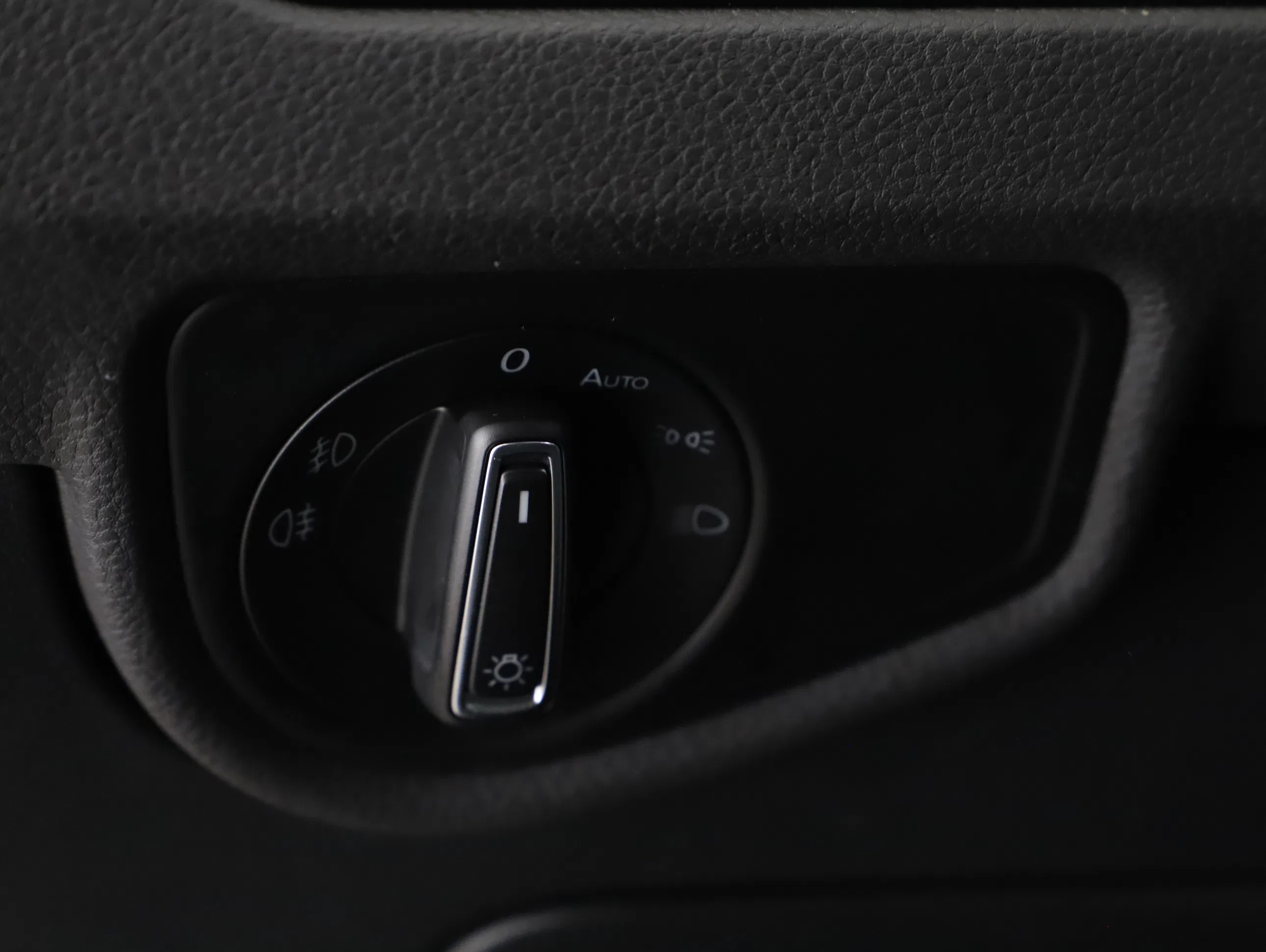 VW Touran 2.0 TDI BMT Highline | Bild 6 von 20