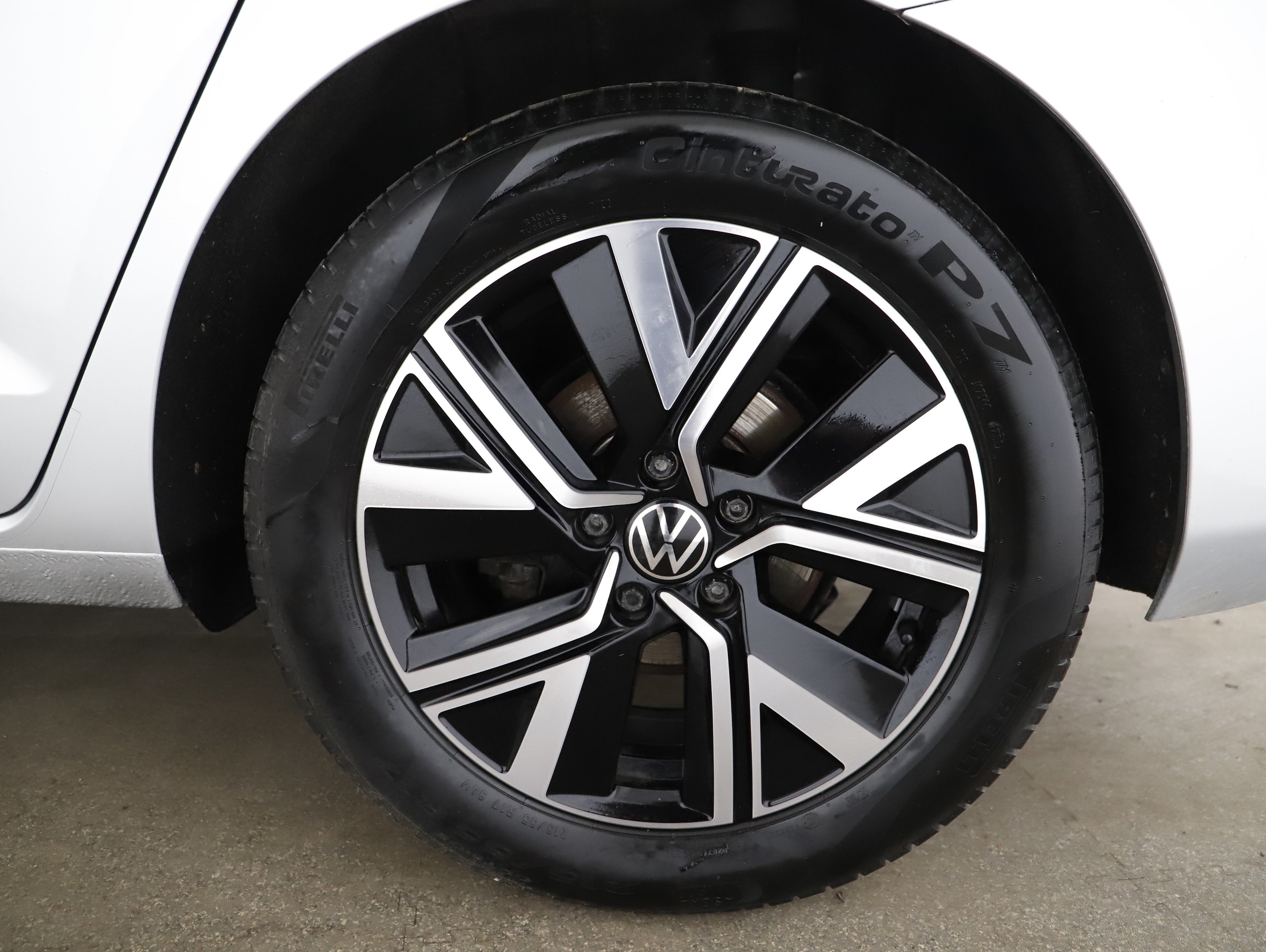 VW Touran 2.0 TDI BMT Highline | Bild 3 von 20