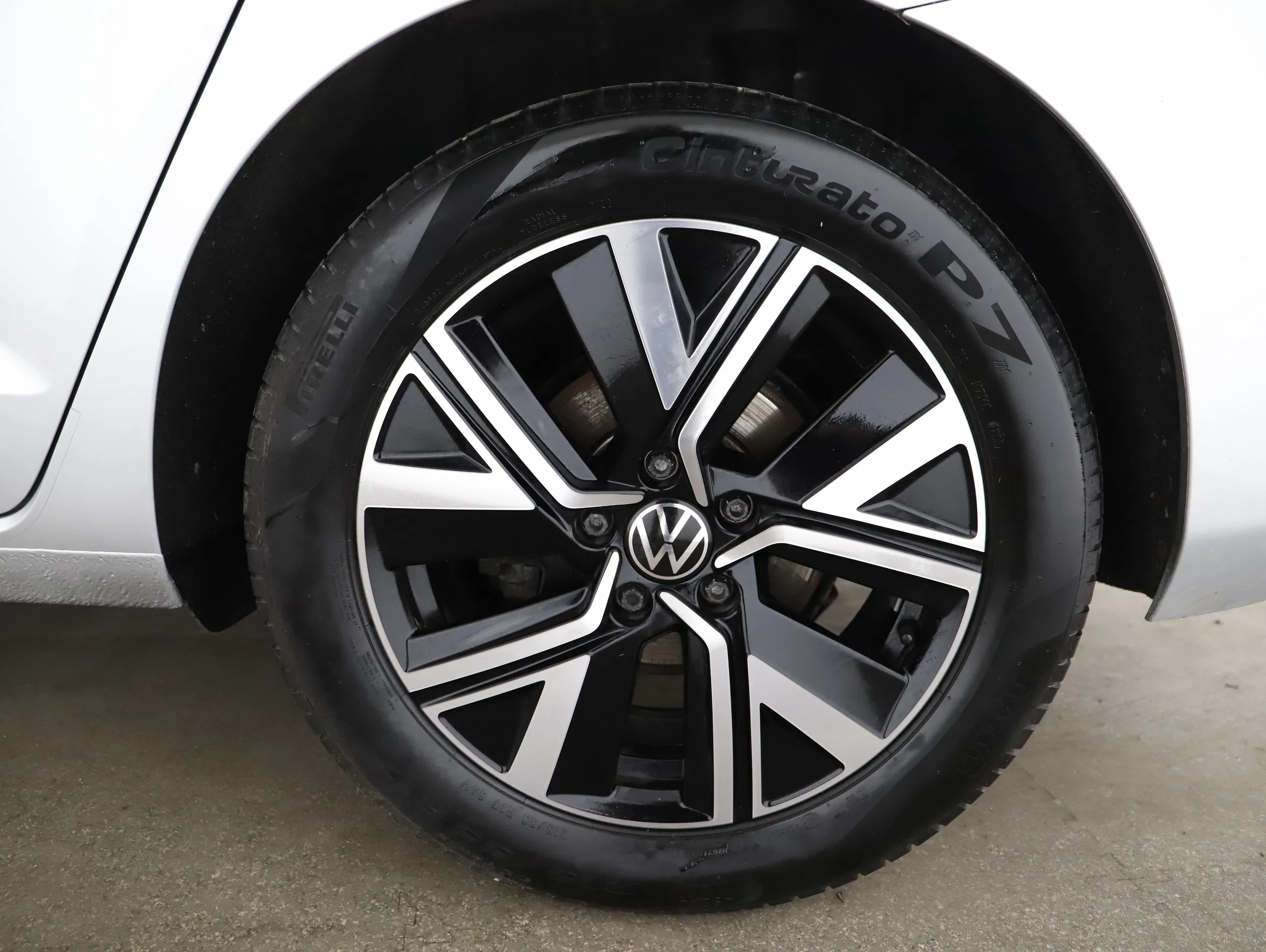 VW Touran 2.0 TDI BMT Highline | Bild 3 von 20