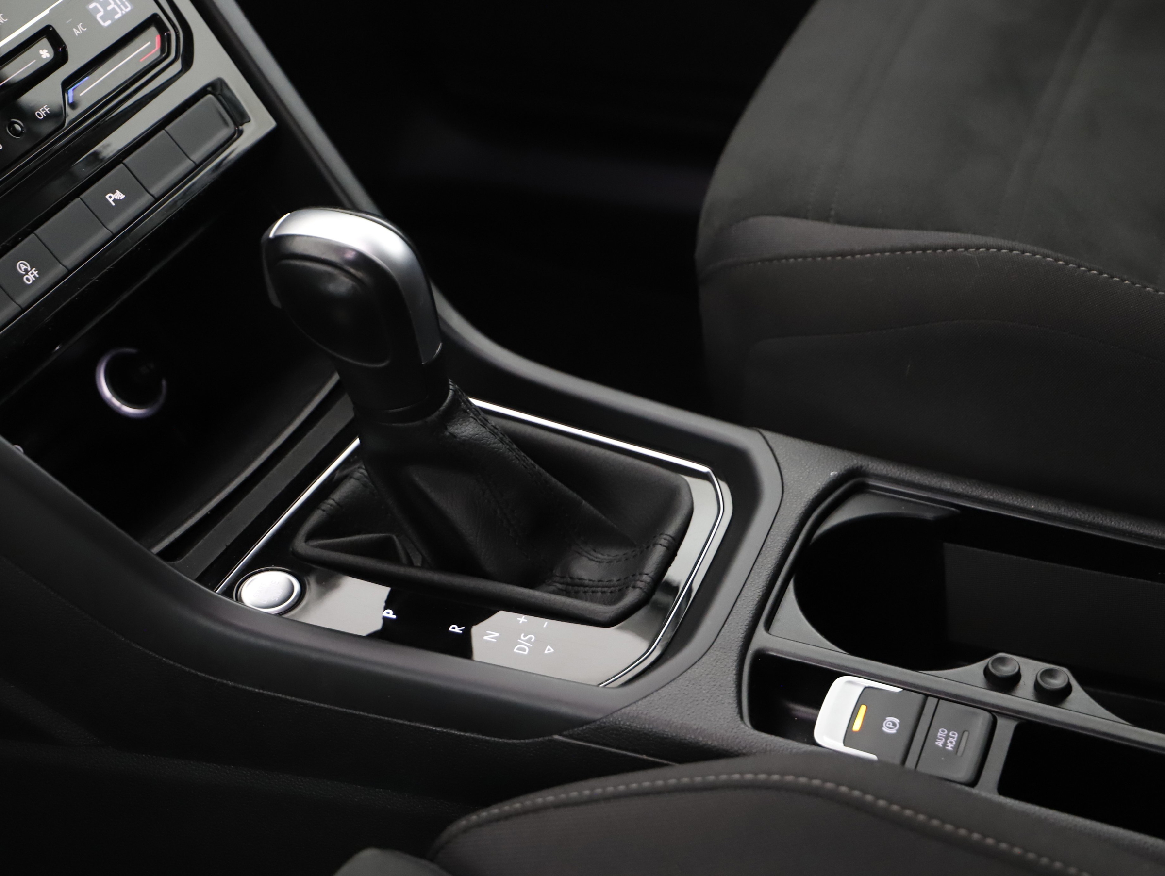VW Touran 2.0 TDI BMT Highline | Bild 17 von 20