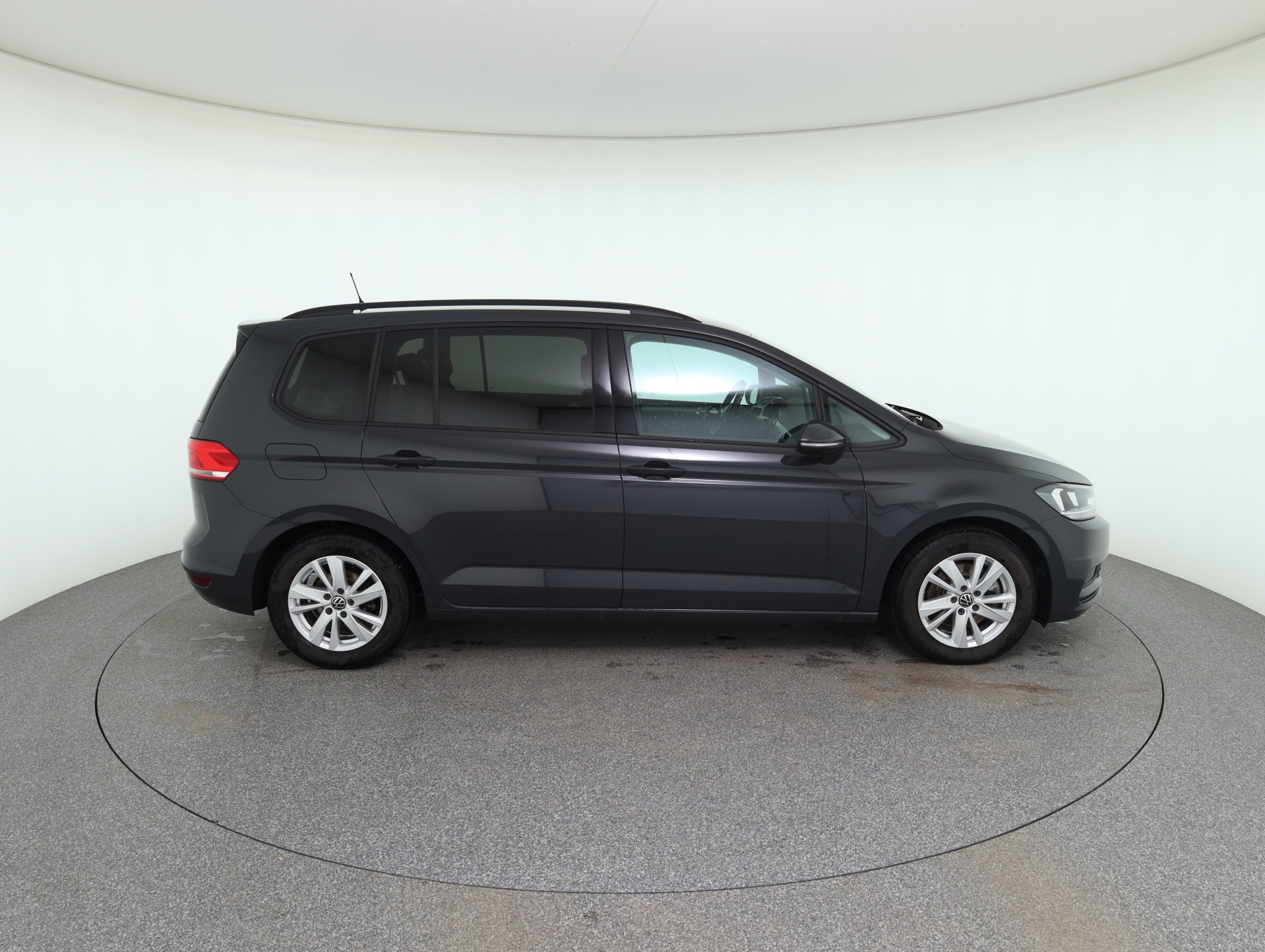 VW Touran 2.0 TDI BMT Friends | Bild 5 von 11