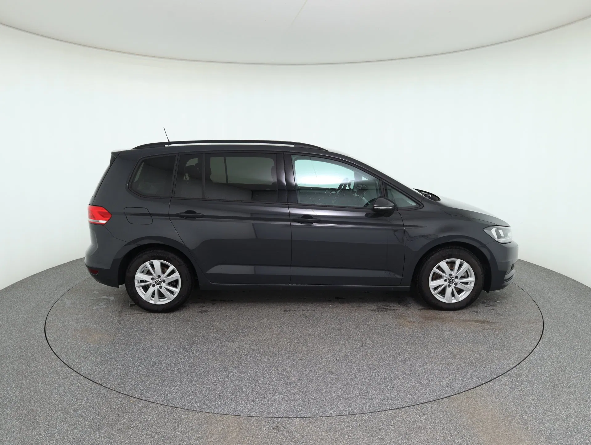 VW Touran 2.0 TDI BMT Friends | Bild 5 von 11
