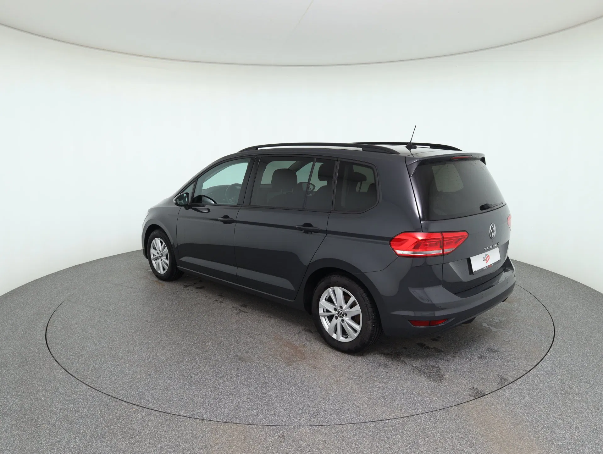 VW Touran 2.0 TDI BMT Friends | Bild 8 von 11