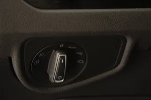 VW Touran 2.0 TDI BMT Highline | Thumbnail 13 von 20