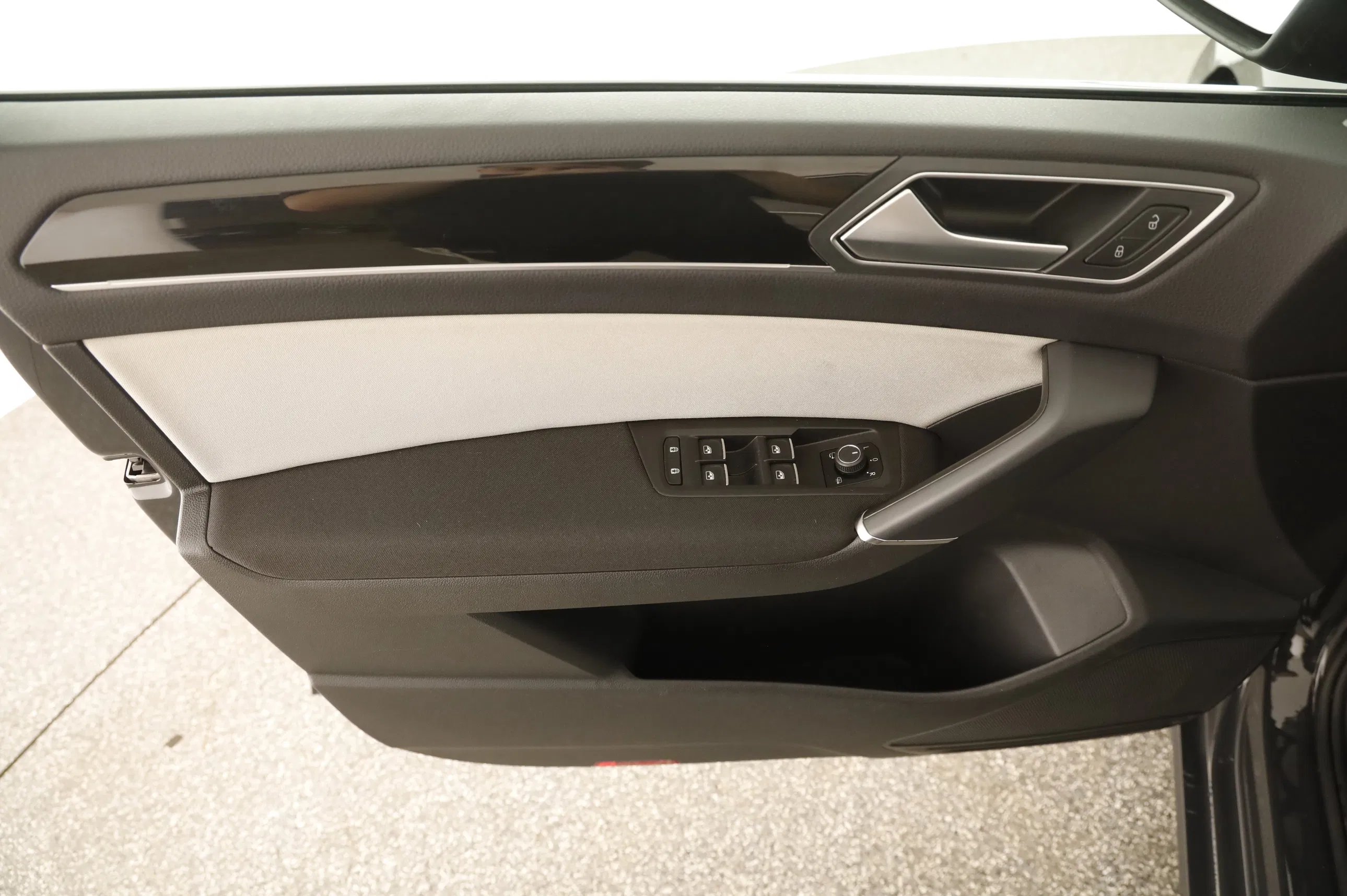 VW Touran 2.0 TDI BMT Highline | Bild 14 von 20