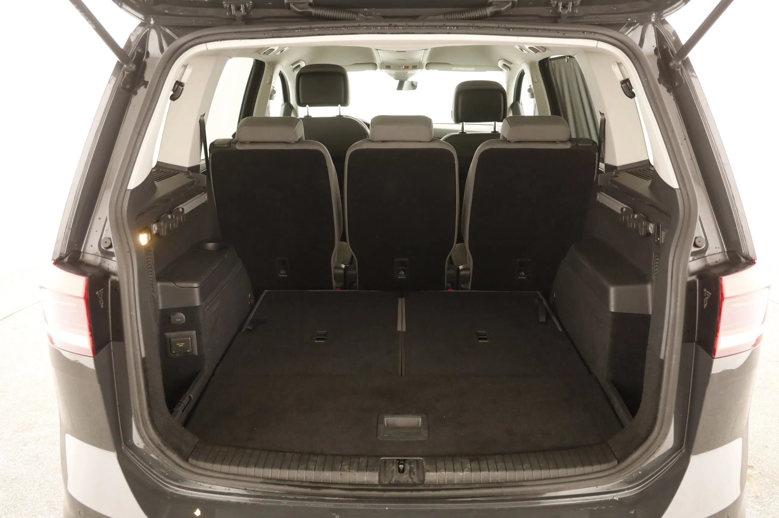 VW Touran 2.0 TDI BMT Highline | Bild 16 von 20