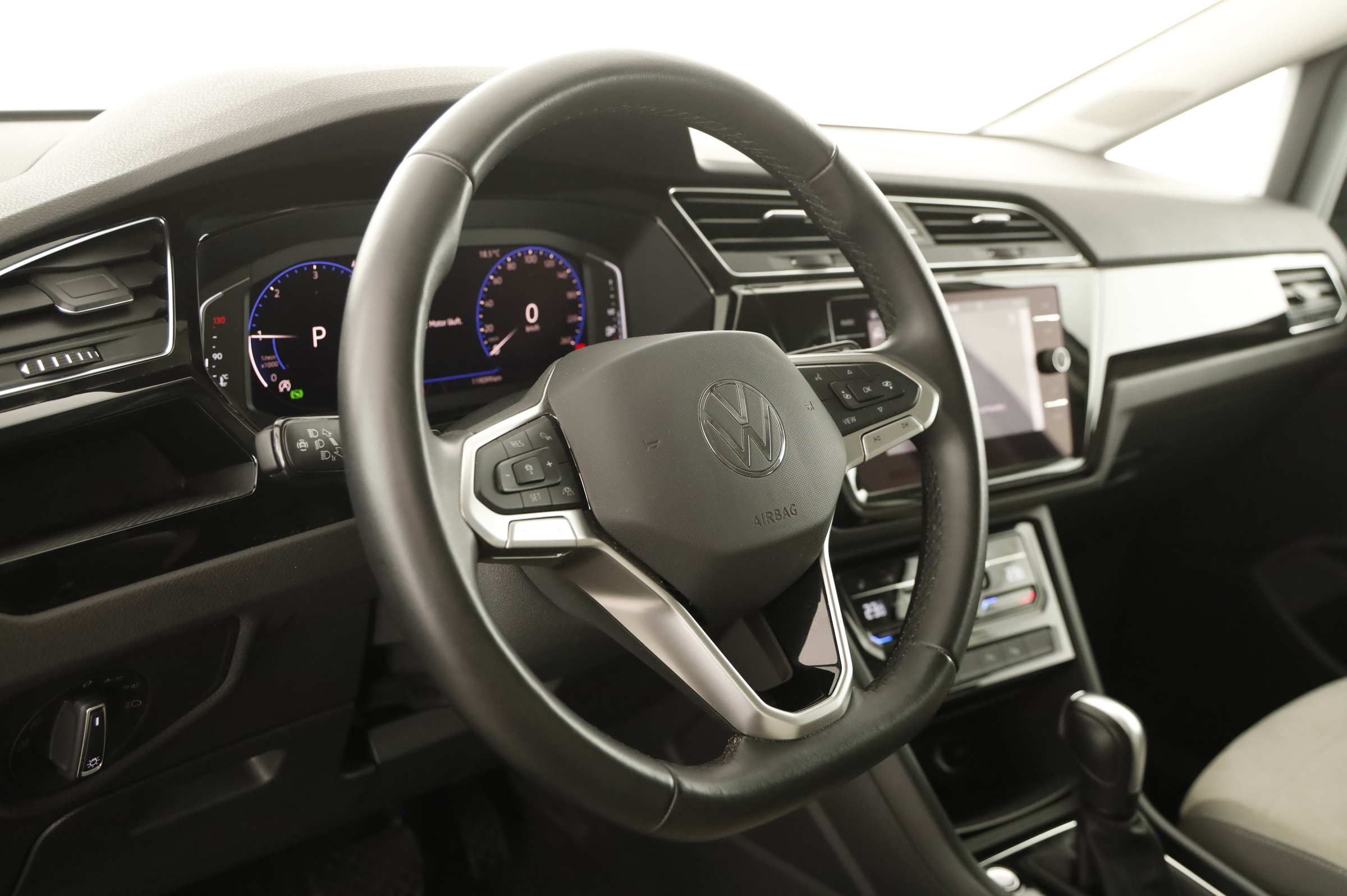 VW Touran 2.0 TDI BMT Highline | Bild 4 von 20