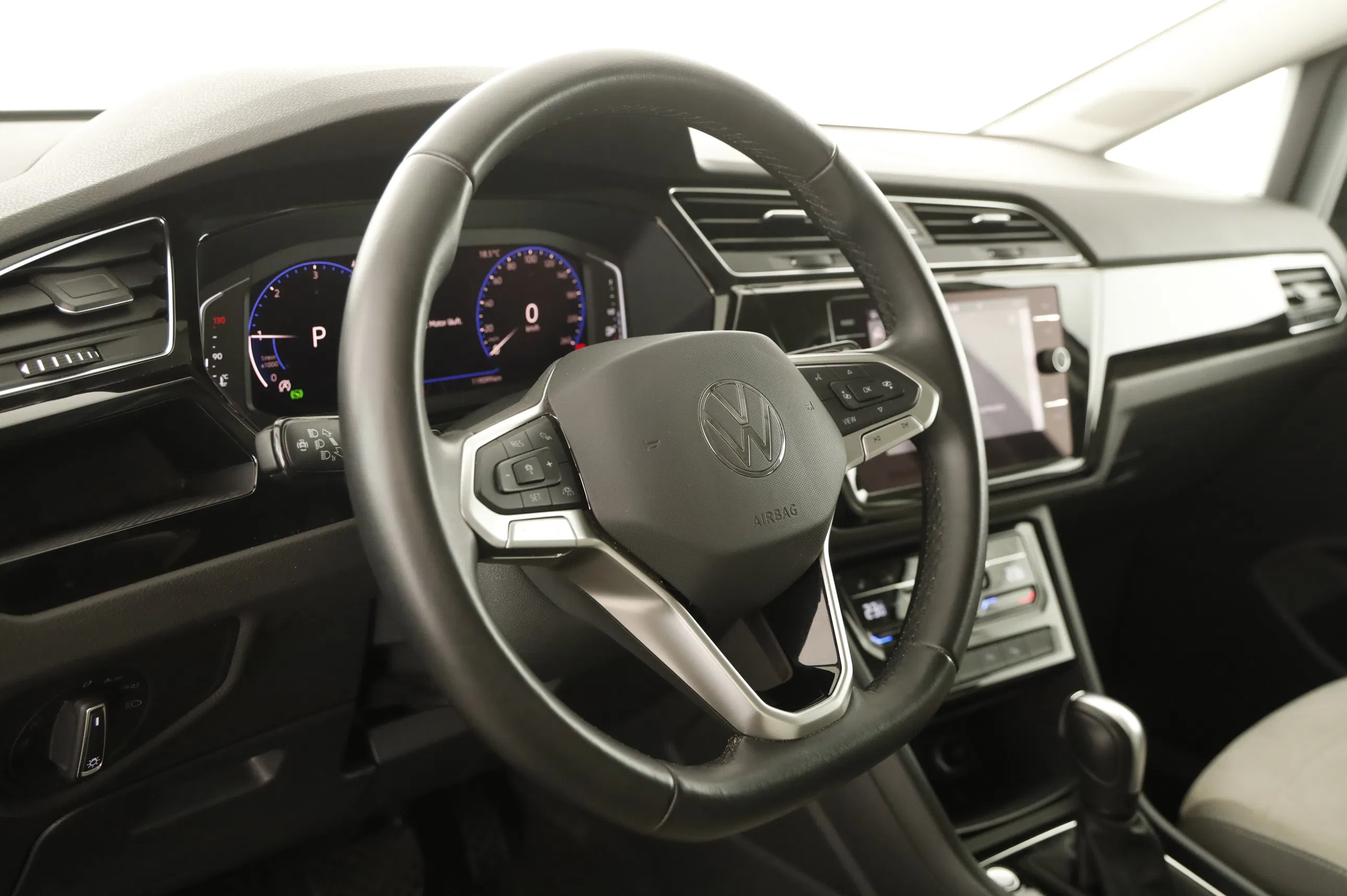 VW Touran 2.0 TDI BMT Highline | Bild 4 von 20