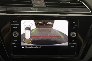 VW Touran 2.0 TDI BMT Highline | Thumbnail 9 von 20