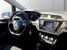 VW Touran 2.0 TDI BMT Comfortline | Thumbnail 11 von 19