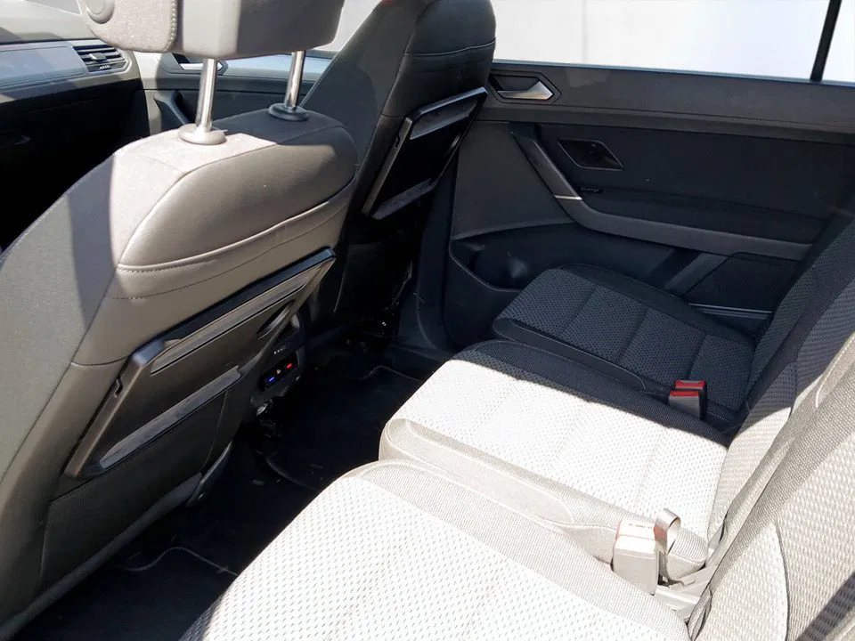 VW Touran 2.0 TDI BMT Comfortline | Bild 18 von 19