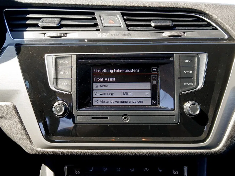 VW Touran 2.0 TDI BMT Comfortline | Bild 14 von 19