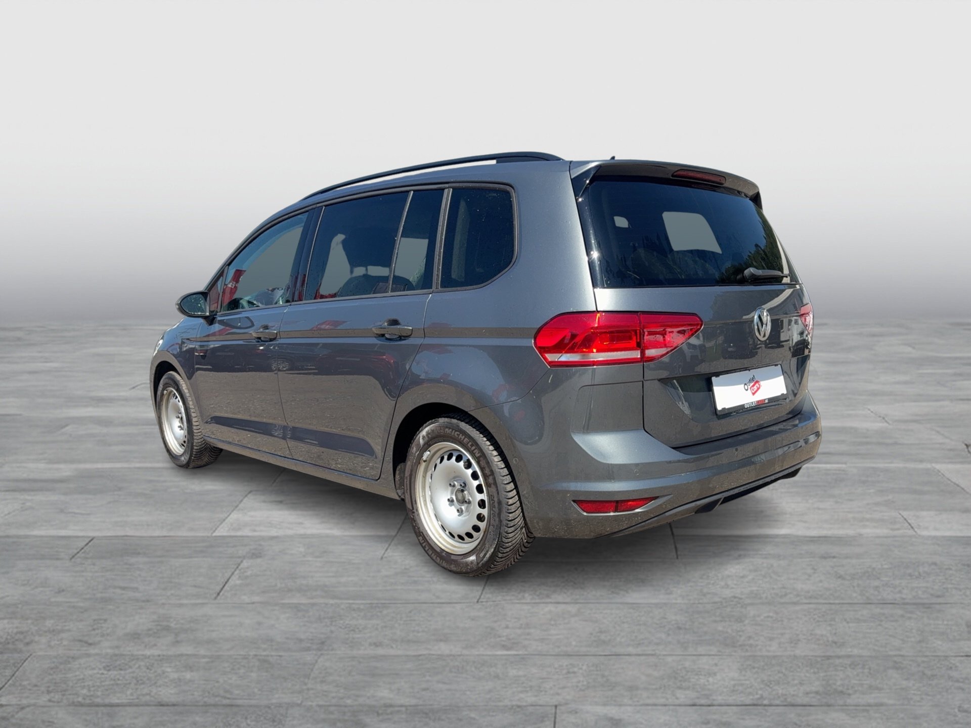 VW Touran 1.6 TDI BMT Sky | Bild 4 von 31