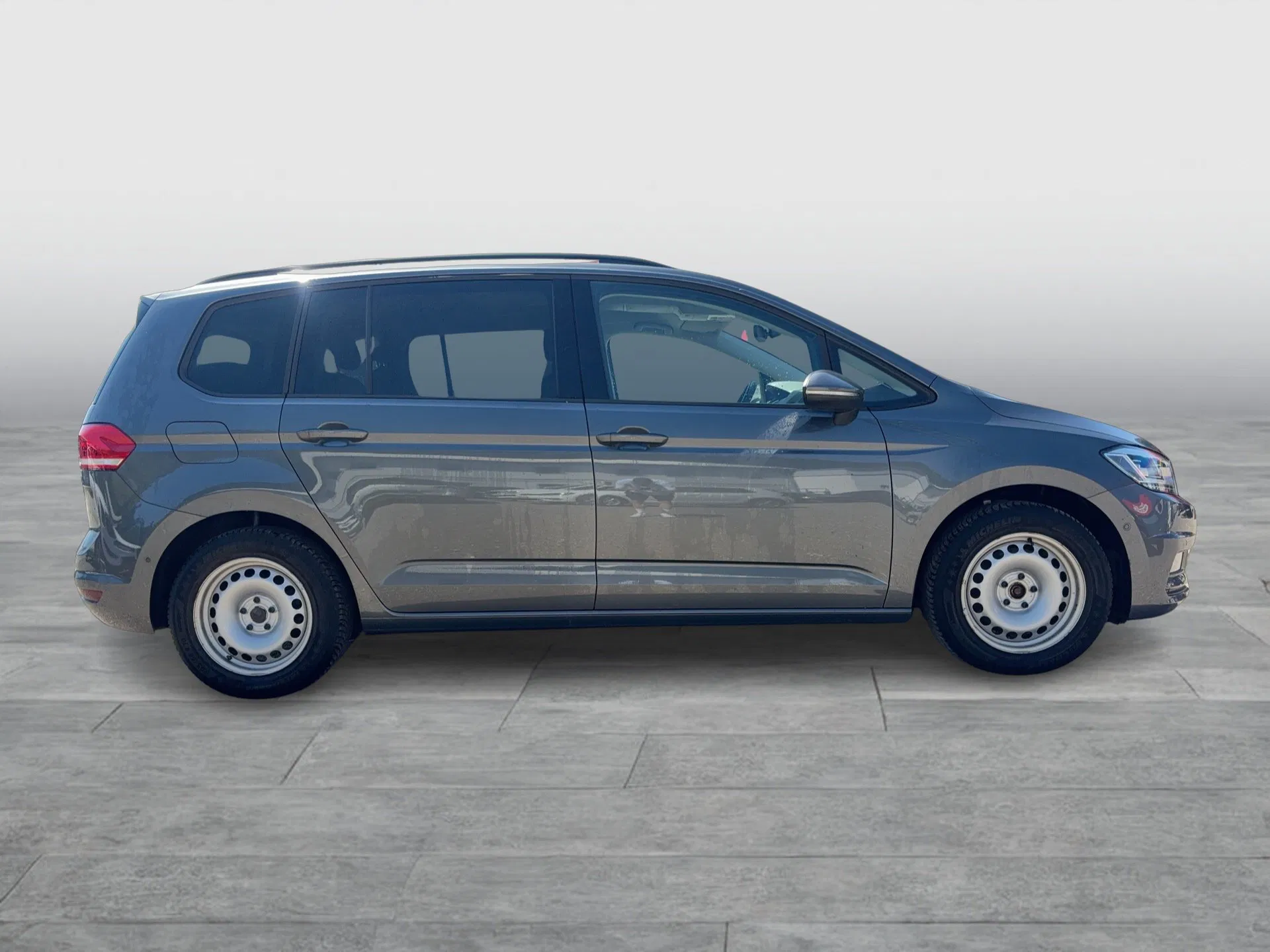 VW Touran 1.6 TDI BMT Sky | Bild 6 von 31