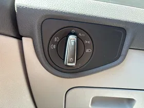 VW Touran 1.6 TDI BMT Sky | Thumbnail 10 von 31