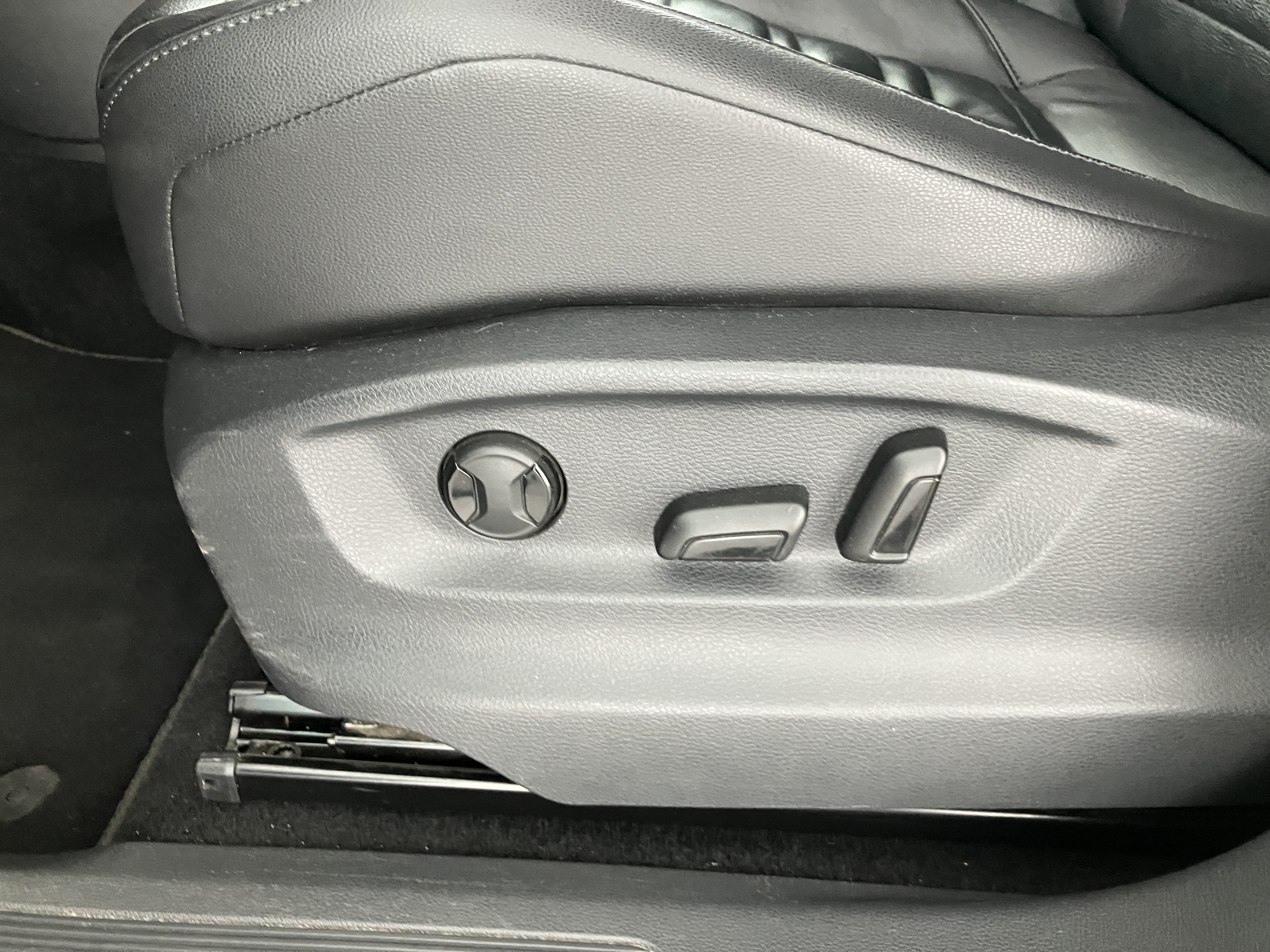 VW Touran 1.5 TSI BMT Highline | Bild 18 von 31