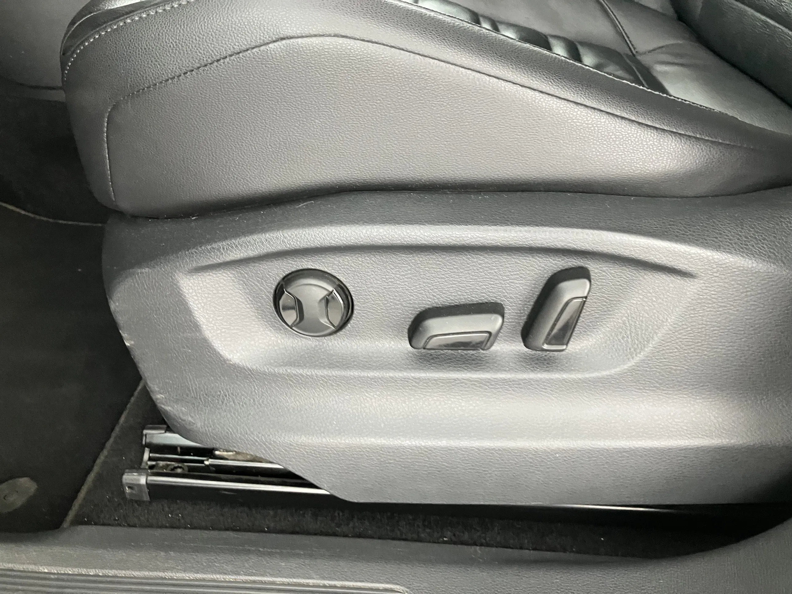 VW Touran 1.5 TSI BMT Highline | Bild 18 von 31