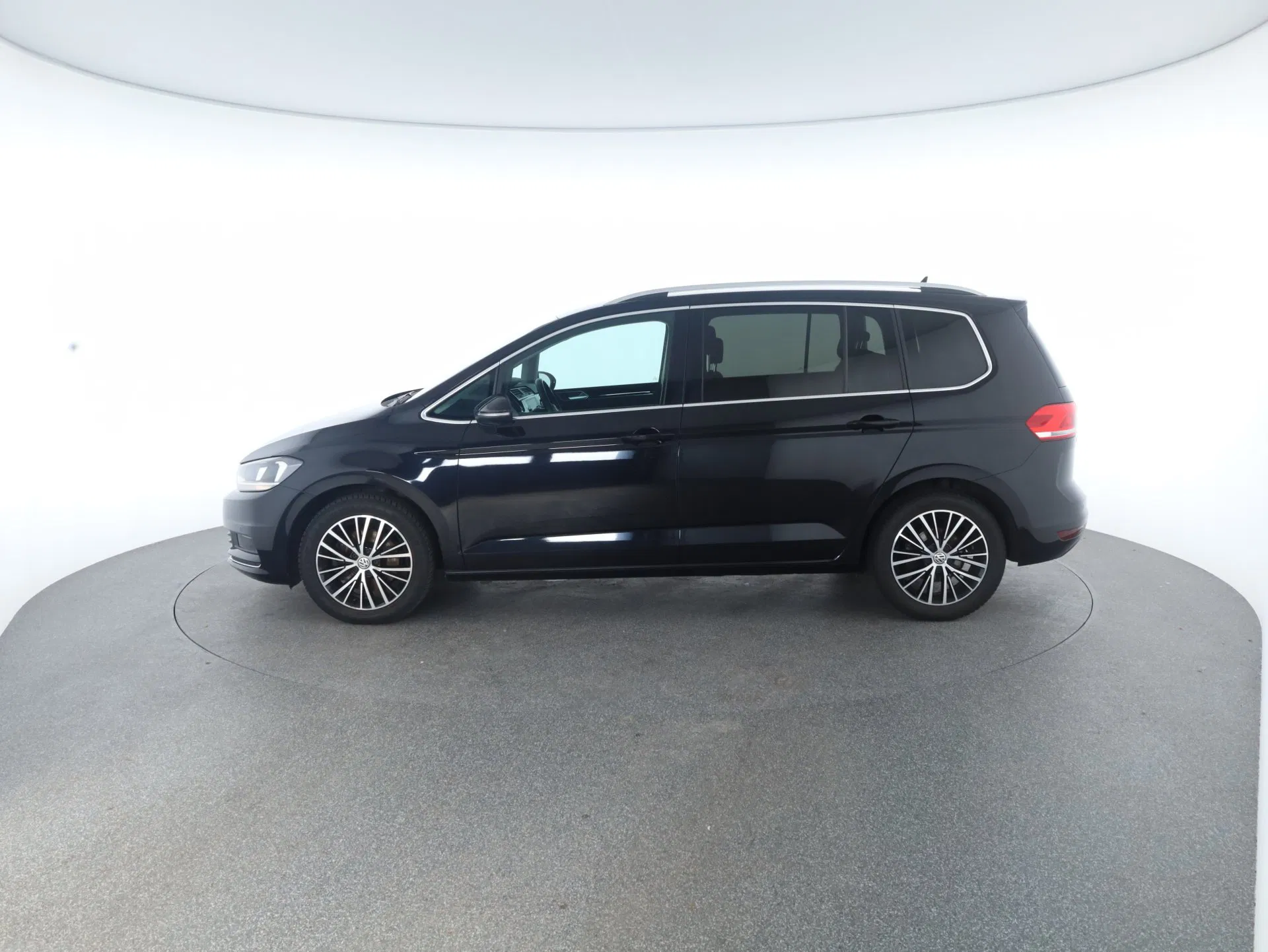VW Touran 1.5 TSI BMT Highline | Bild 28 von 31