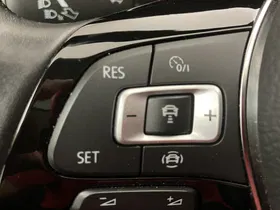 VW Touran 2.0 TDI BMT 7-Sitzer Highline | Thumbnail 16 von 30