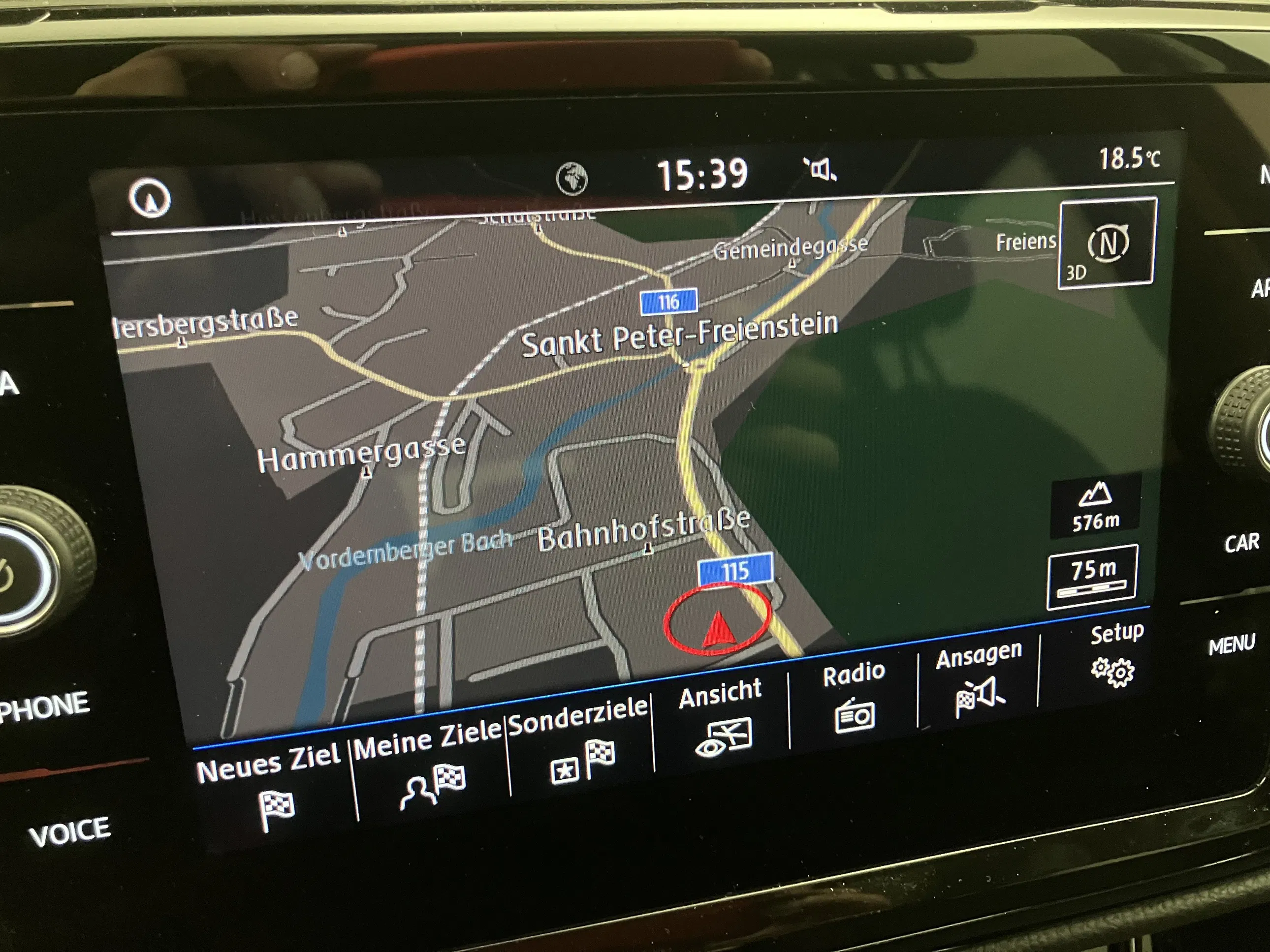 VW Touran 2.0 TDI BMT 7-Sitzer Highline | Bild 19 von 30