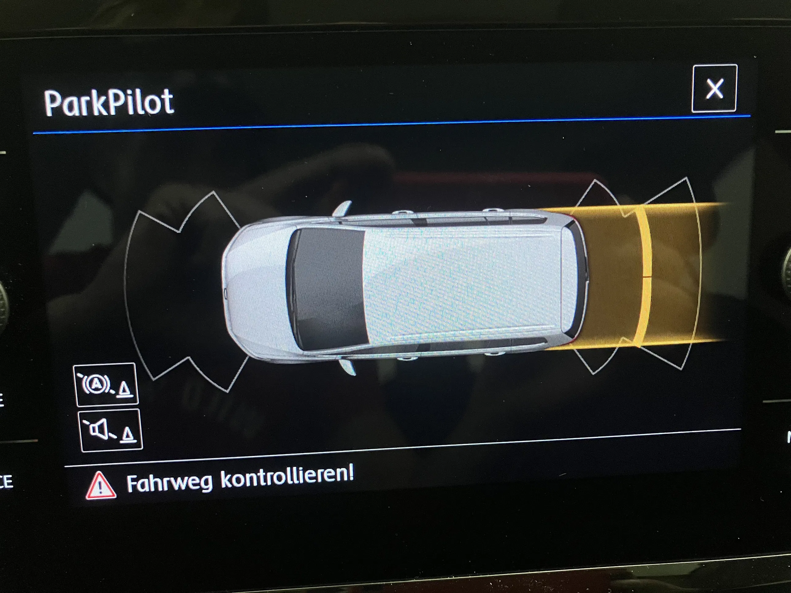 VW Touran 2.0 TDI BMT 7-Sitzer Highline | Bild 21 von 30