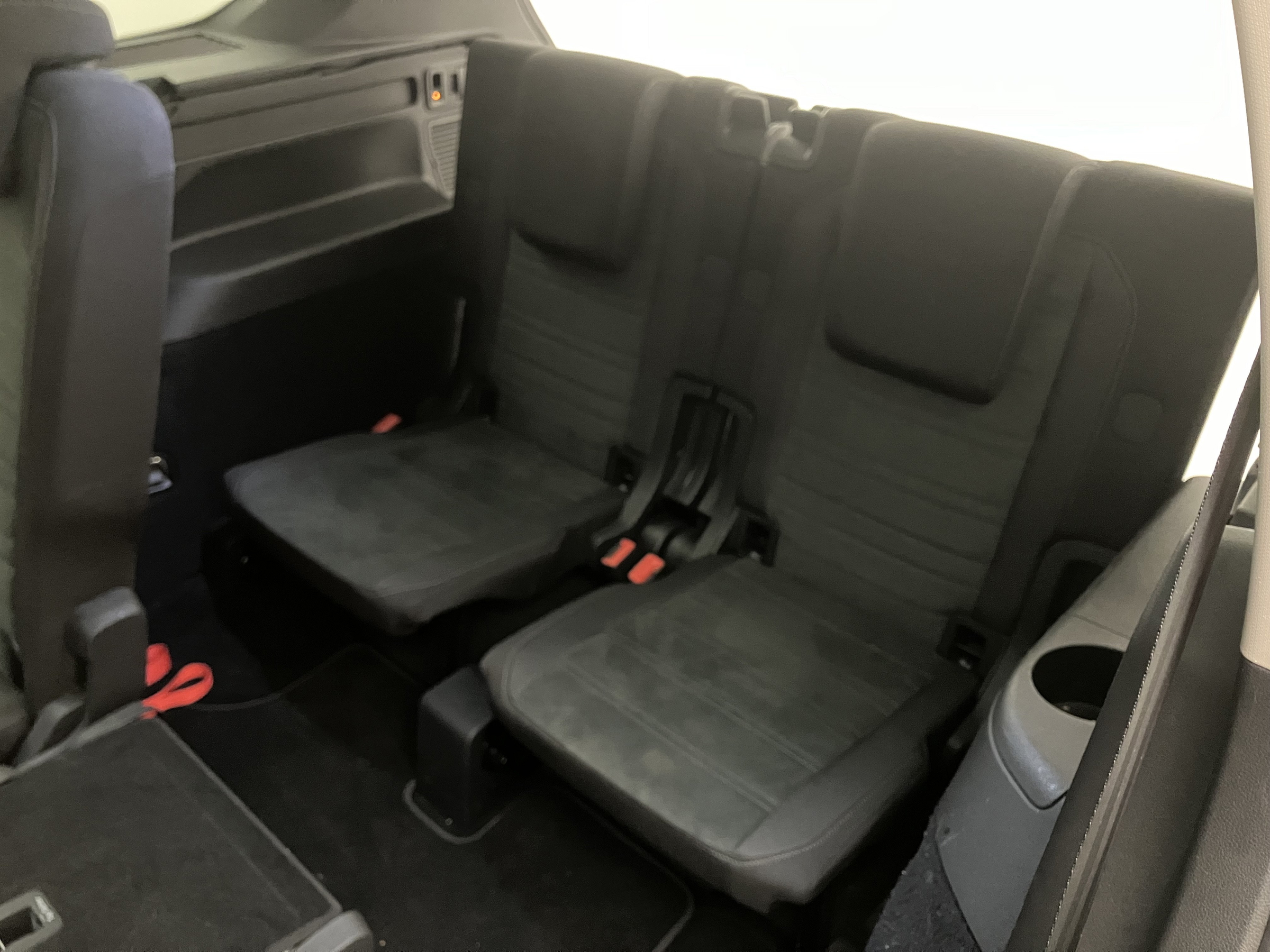 VW Touran 2.0 TDI BMT 7-Sitzer Highline | Bild 26 von 30