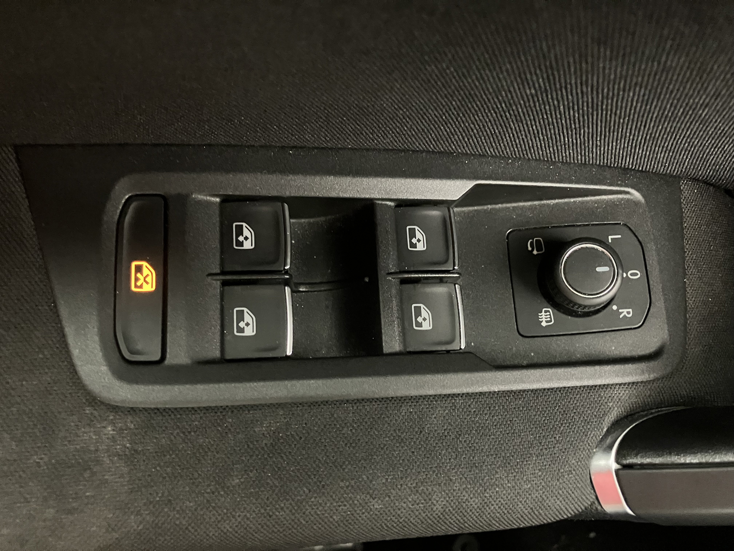 VW Touran 2.0 TDI BMT 7-Sitzer Highline | Bild 10 von 30