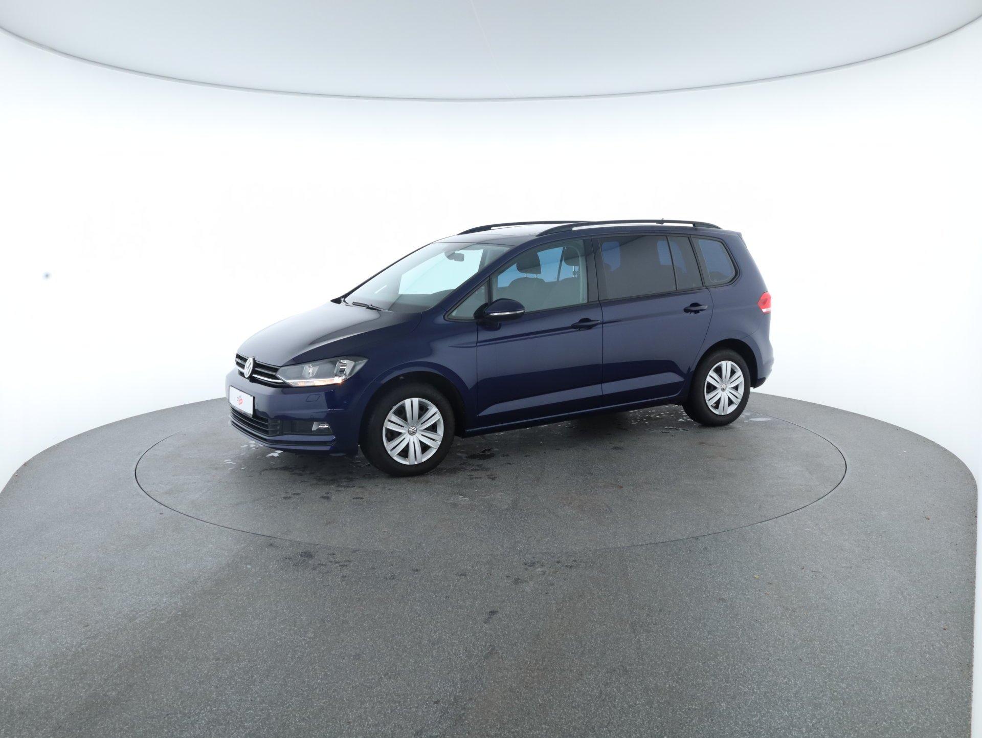VW Touran TDI SCR DSG 7-Sitzer | Bild 2 von 29
