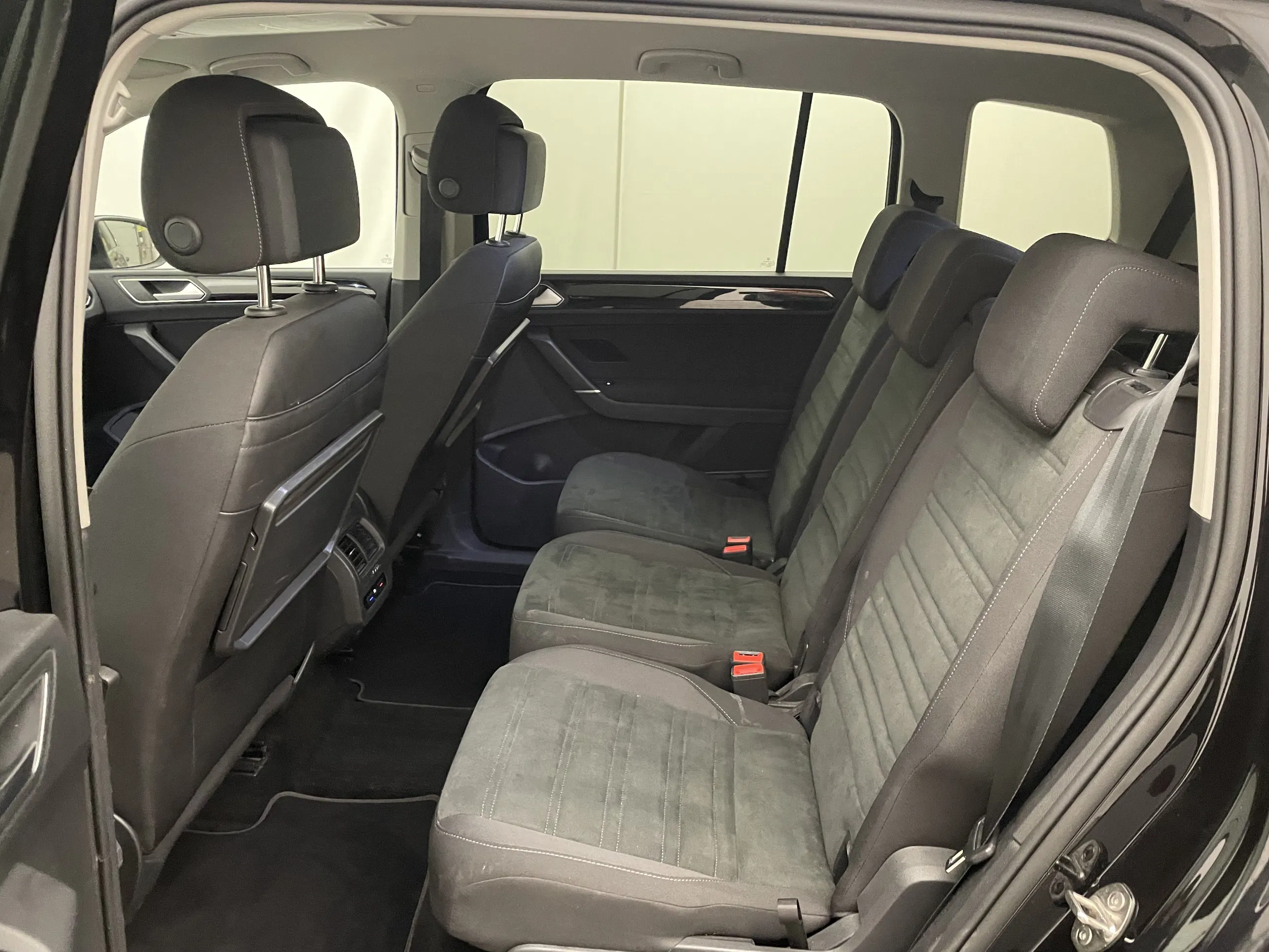 VW Touran 2.0 TDI BMT 7-Sitzer Highline | Bild 11 von 30