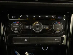 VW Touran 2.0 TDI BMT 7-Sitzer Highline | Thumbnail 16 von 30