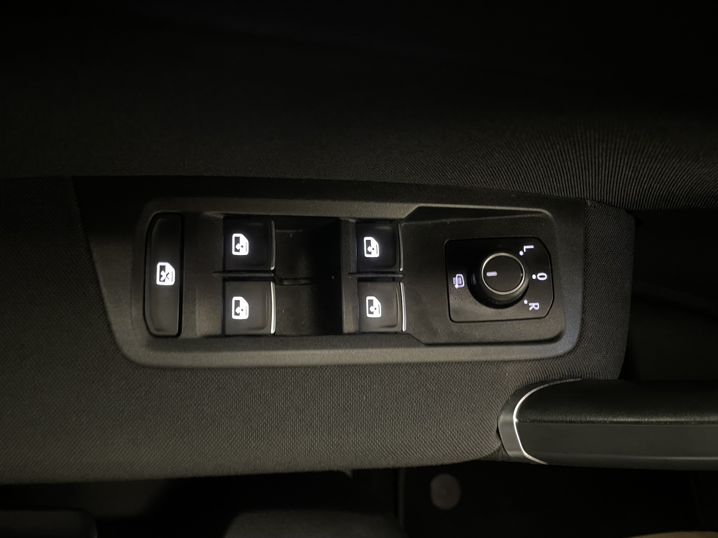 VW Touran 2.0 TDI BMT 7-Sitzer Highline | Bild 17 von 30