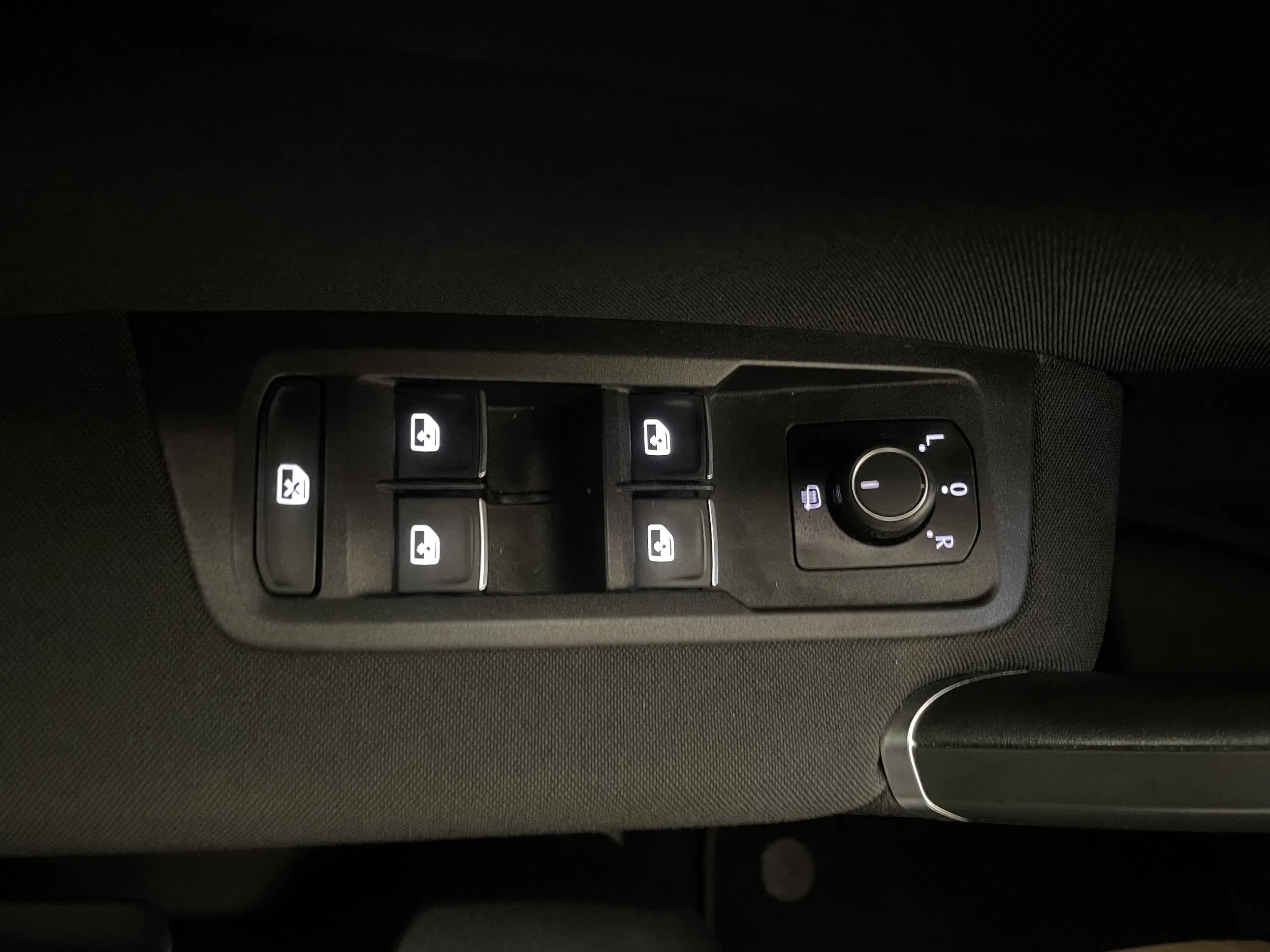 VW Touran 2.0 TDI BMT 7-Sitzer Highline | Bild 17 von 30