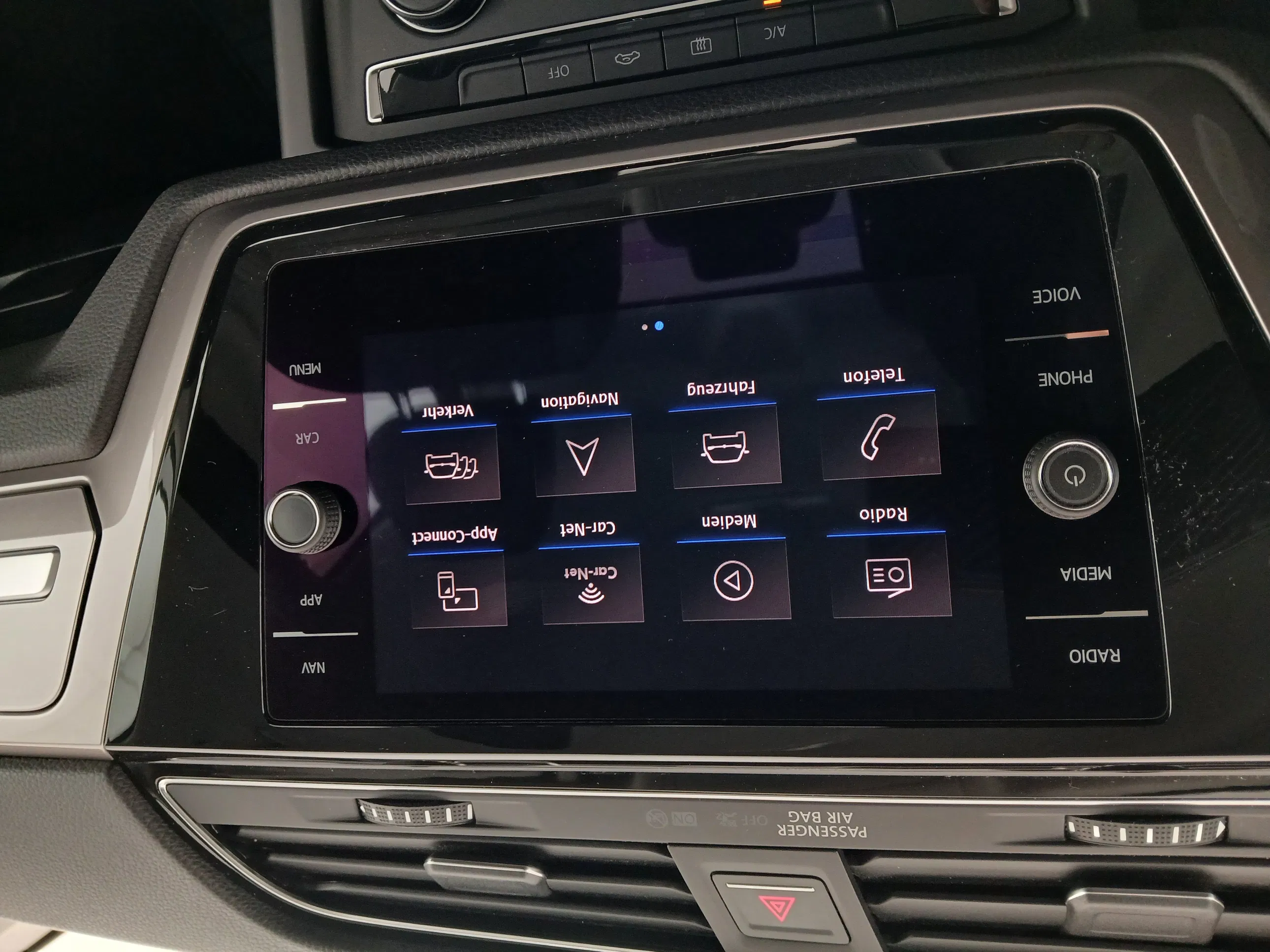 VW Touran 2.0 TDI BMT 7-Sitzer | Bild 20 von 30