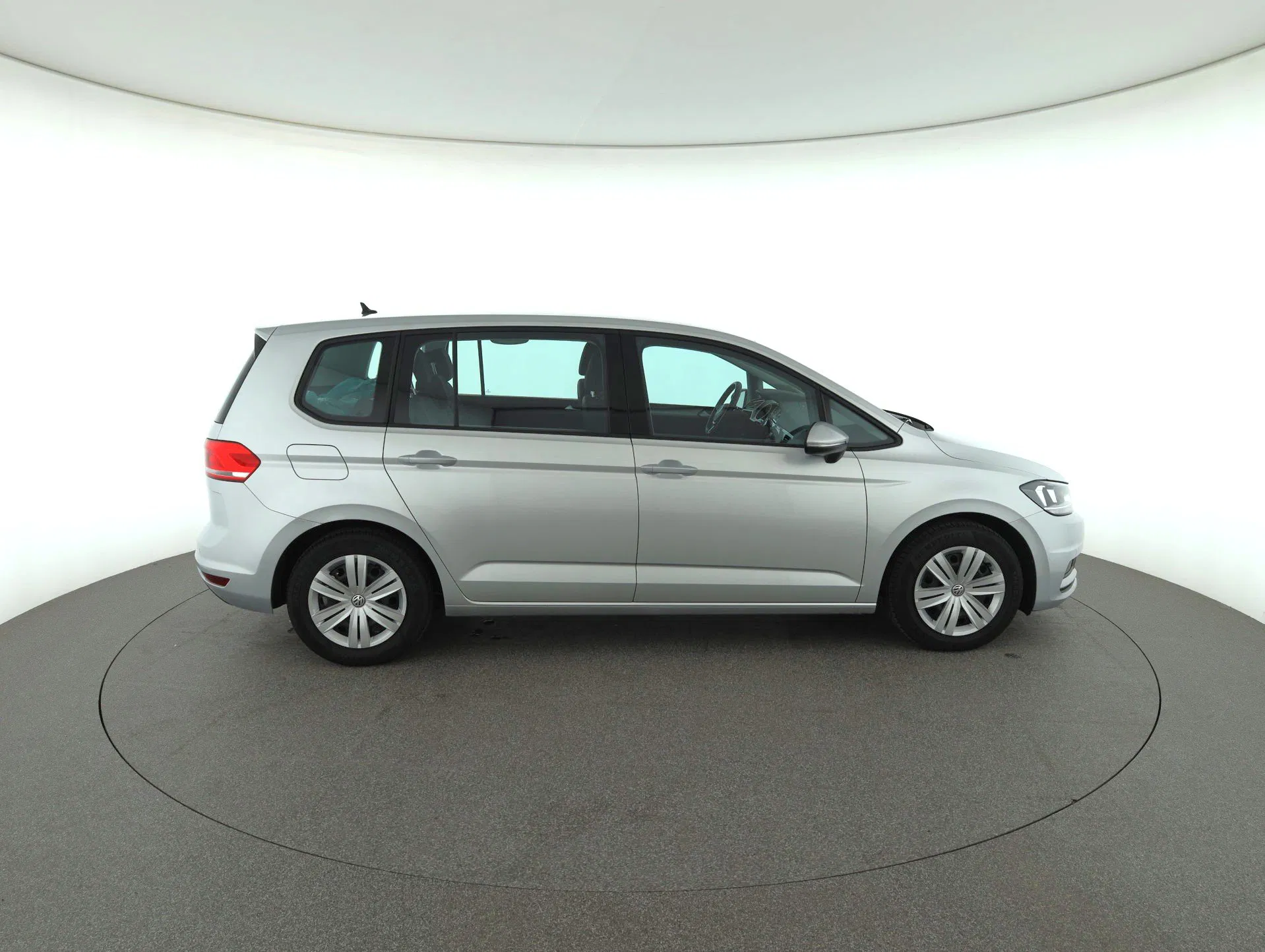 VW Touran 2.0 TDI BMT 7-Sitzer | Bild 5 von 30
