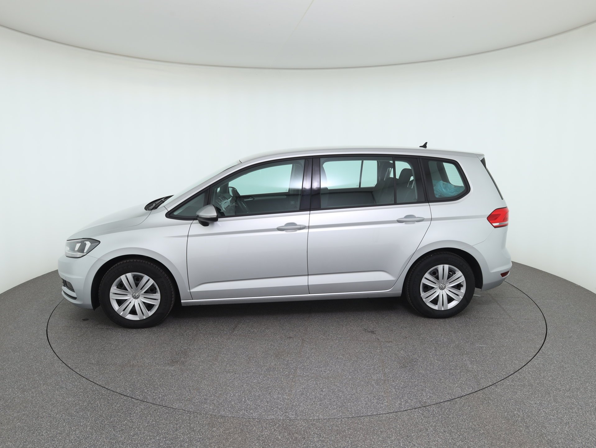 VW Touran 2.0 TDI BMT 7-Sitzer | Bild 9 von 30