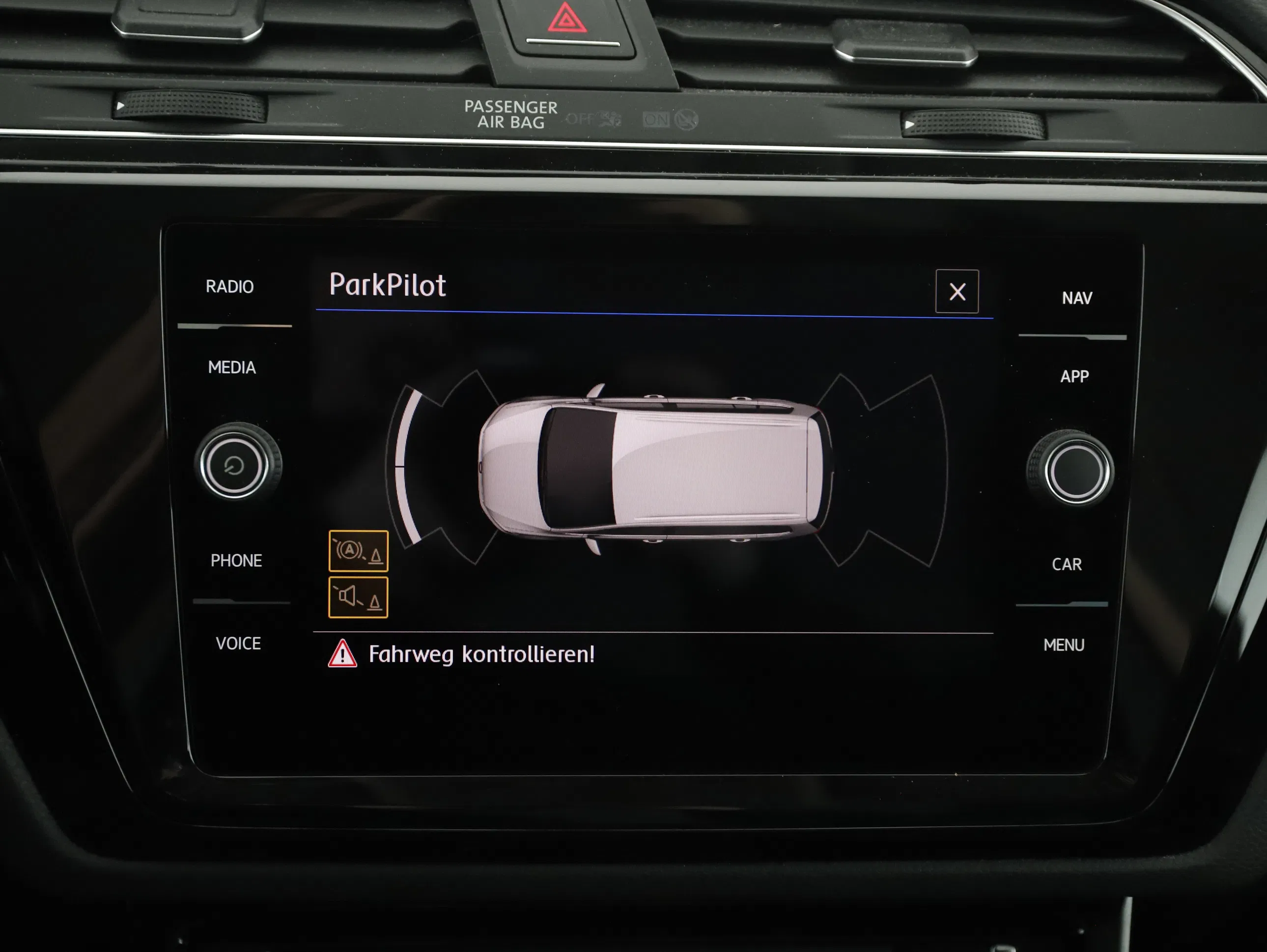 VW Touran 2.0 TDI BMT Highline | Bild 15 von 31